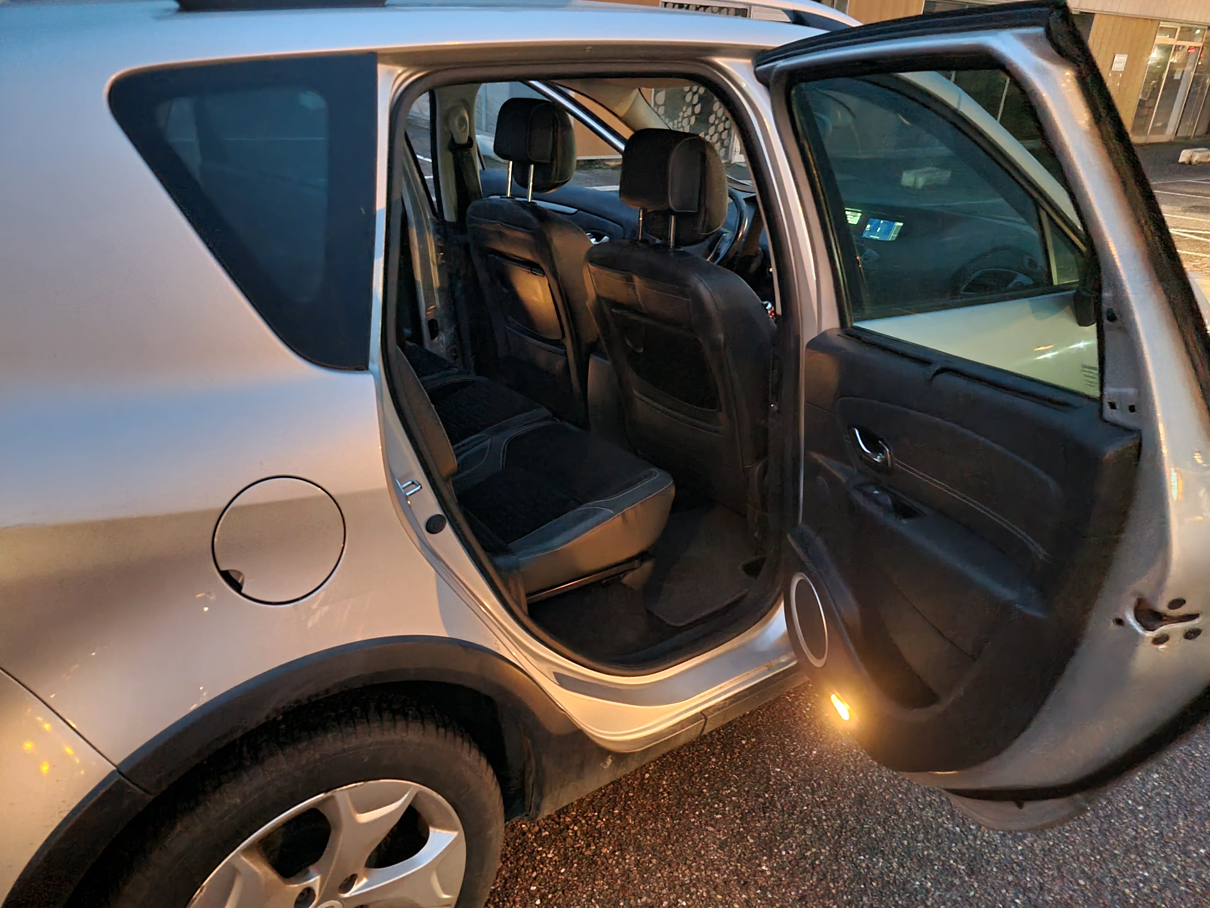 Renault Scenic avec Entrée audio / iPod