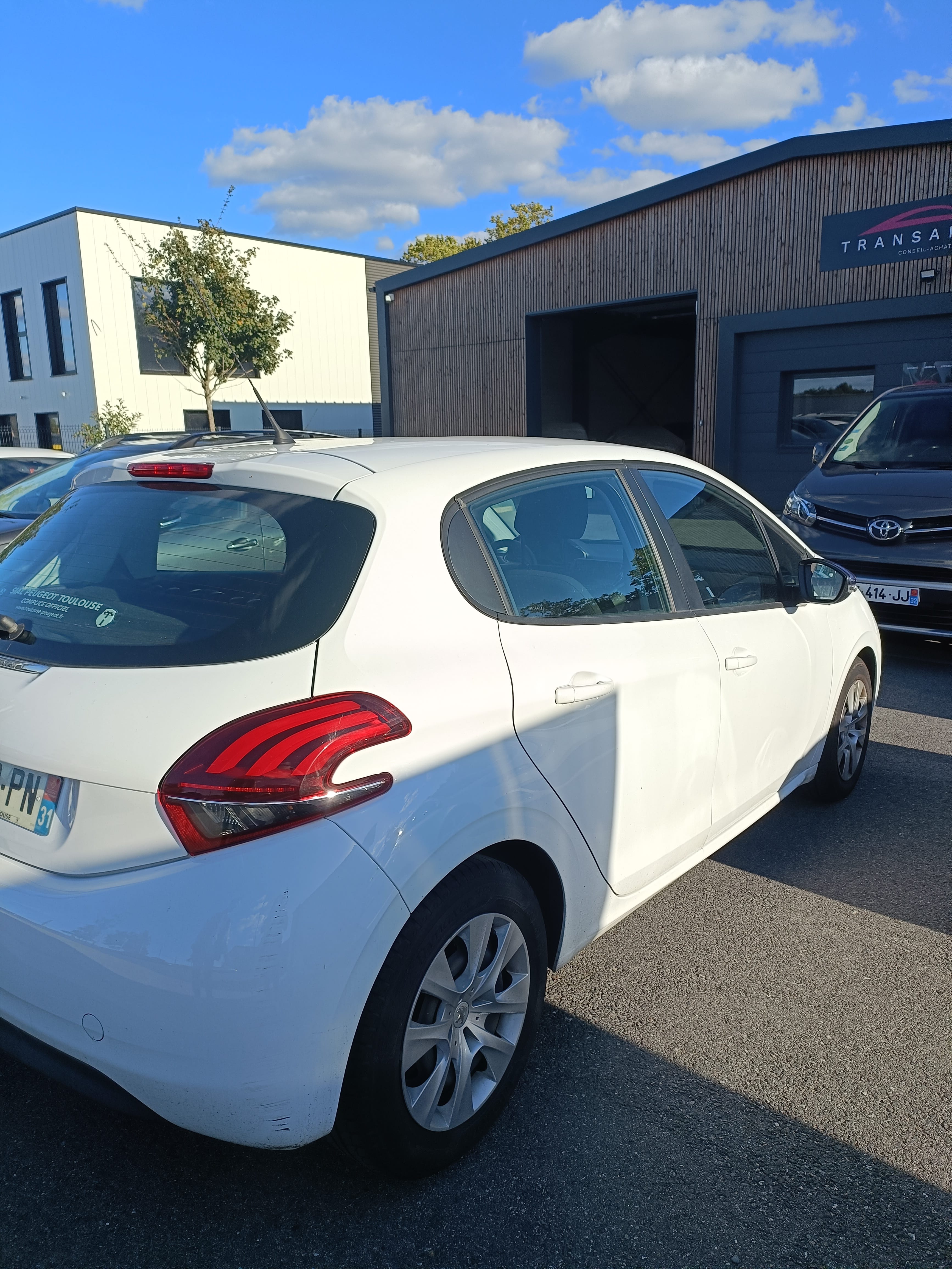 Peugeot 208 avec Climatisation