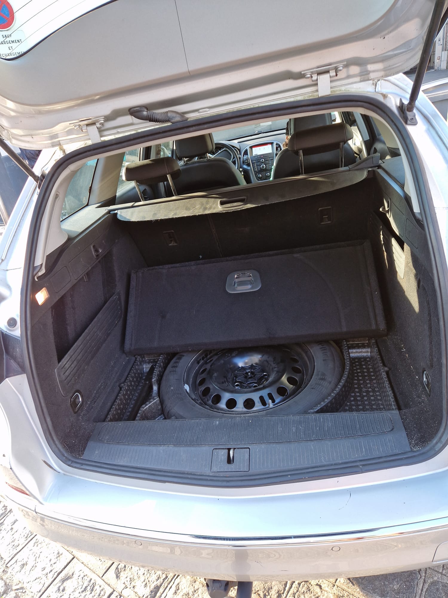 Opel Astra Sports Tourer avec Dashcam