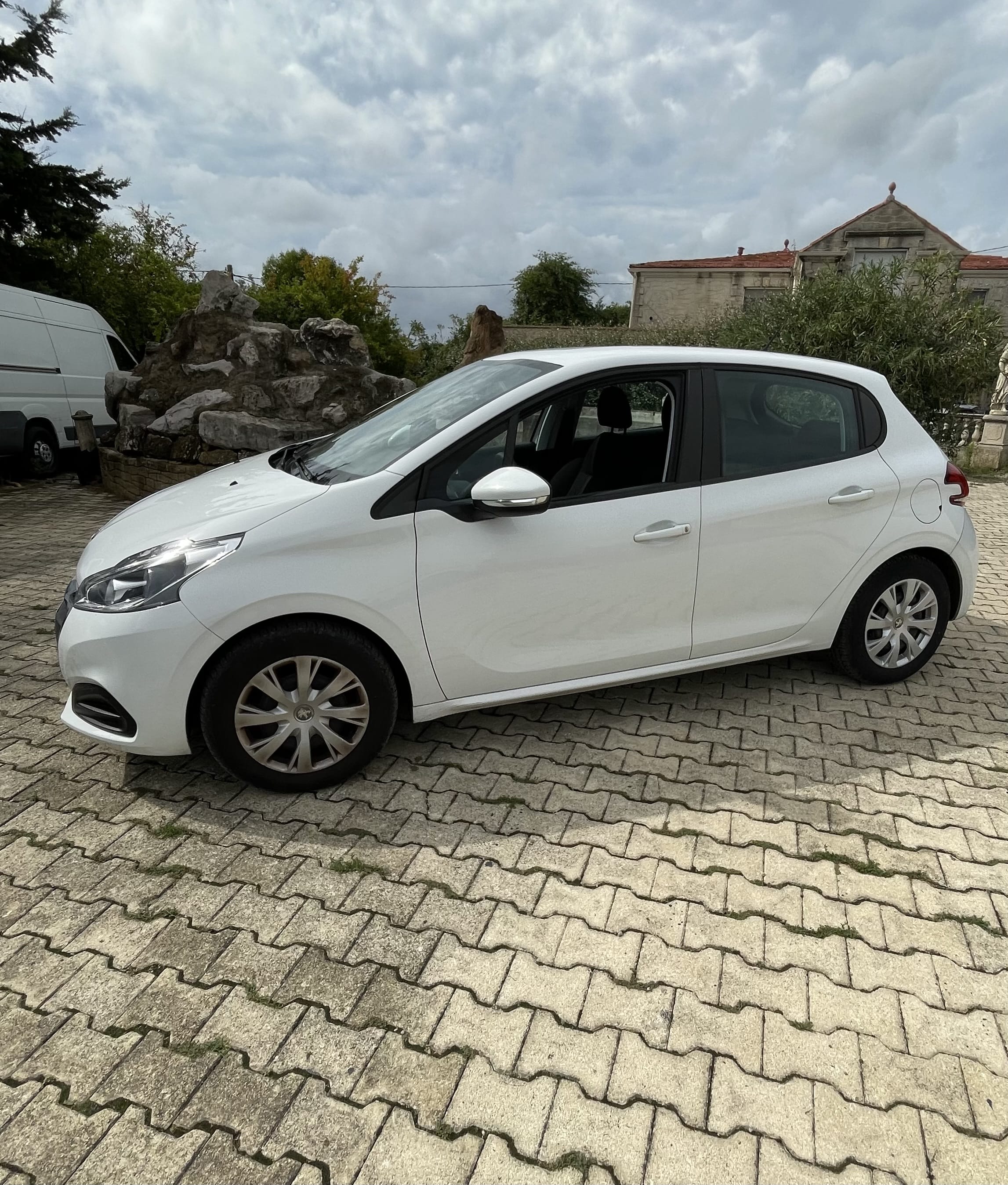 Peugeot 208 avec Climatisation