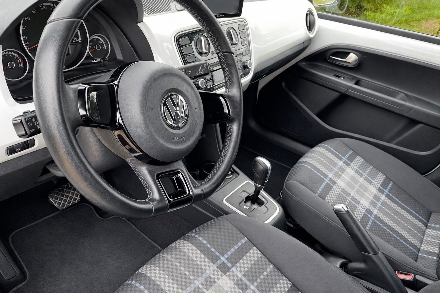 Volkswagen Up! 1.0 60 CV Automatique 4 places avec Régulateur de vitesse