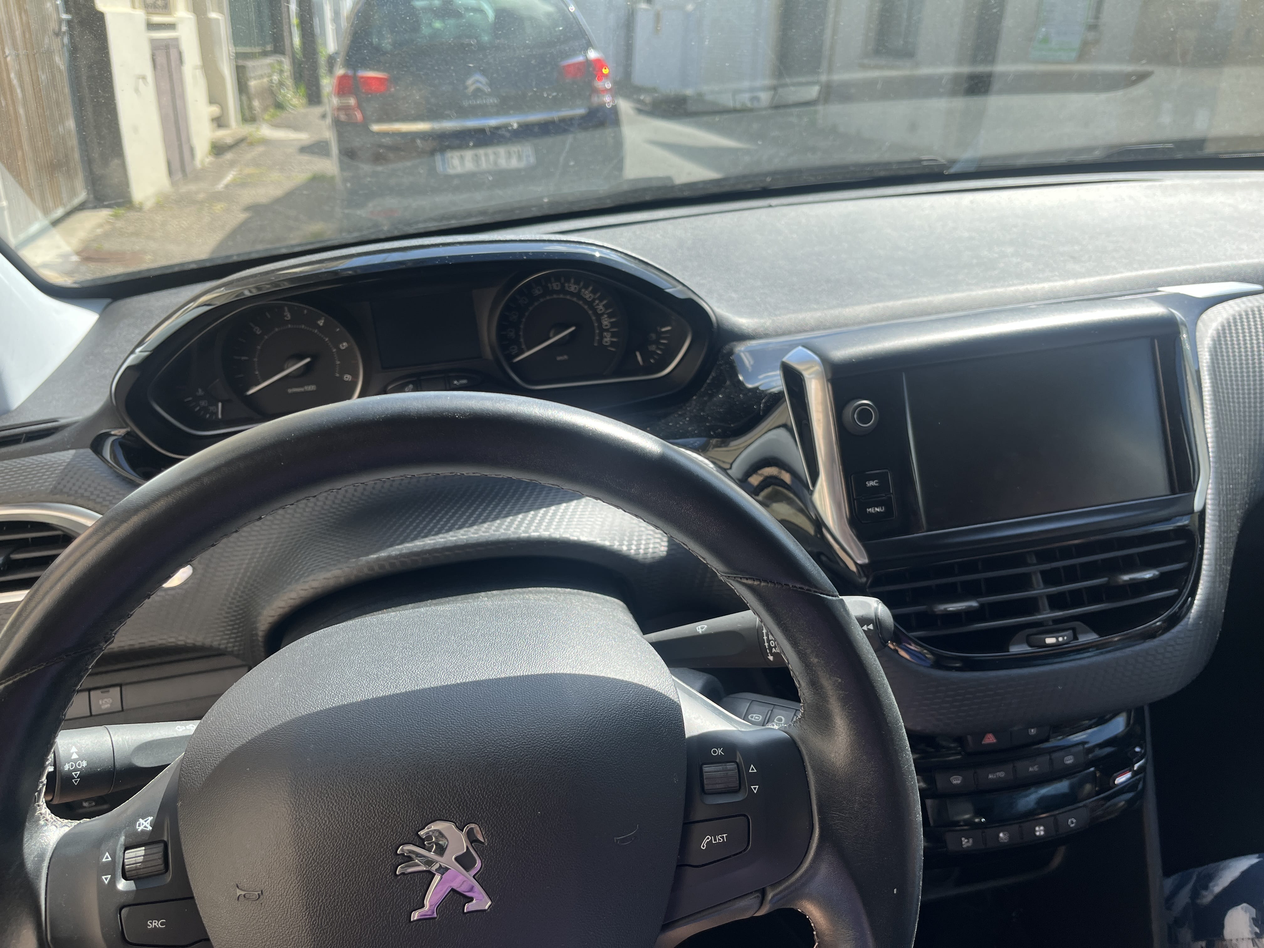 Peugeot 208 avec Régulateur de vitesse