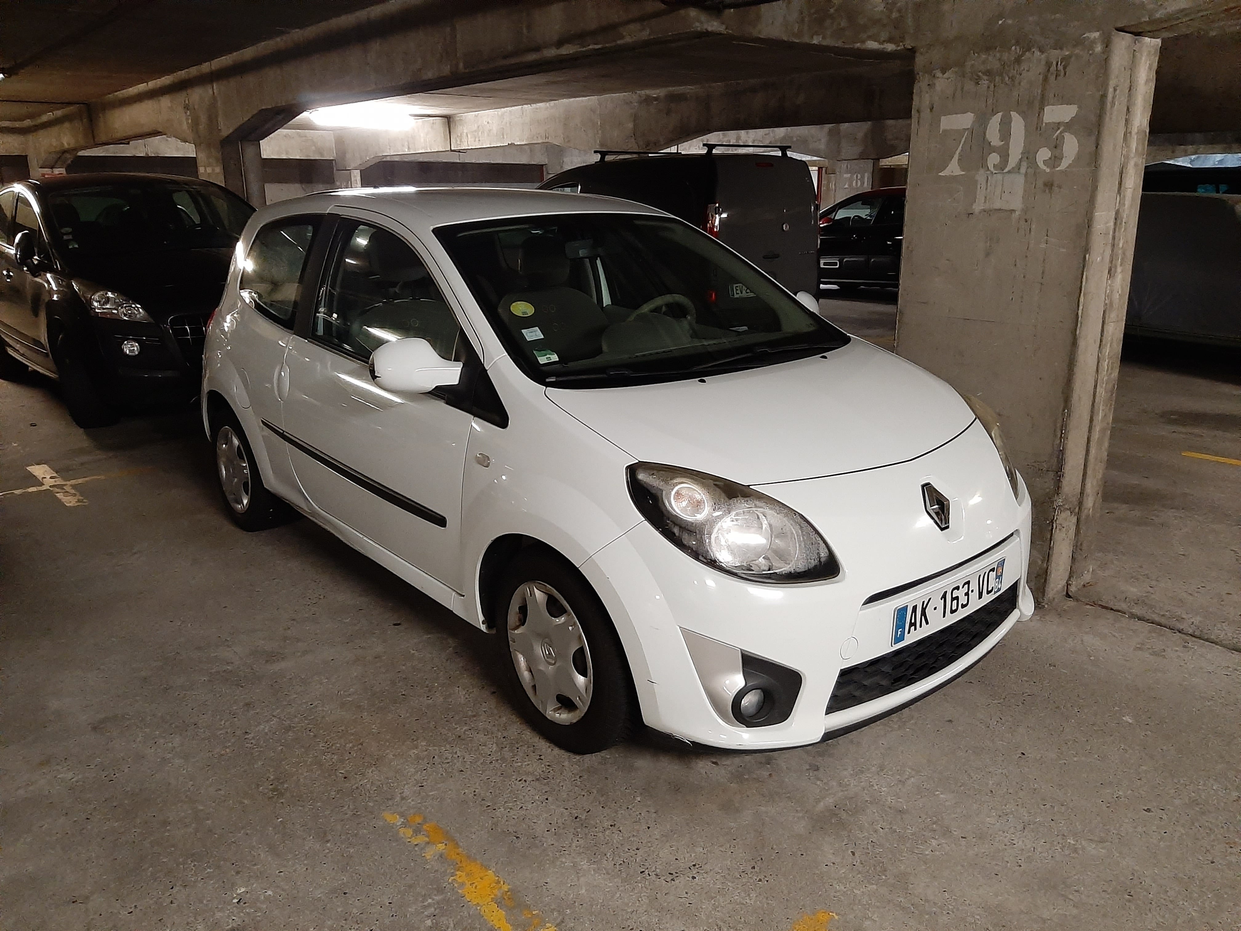 Renault Twingo II, 2010, Essence 95