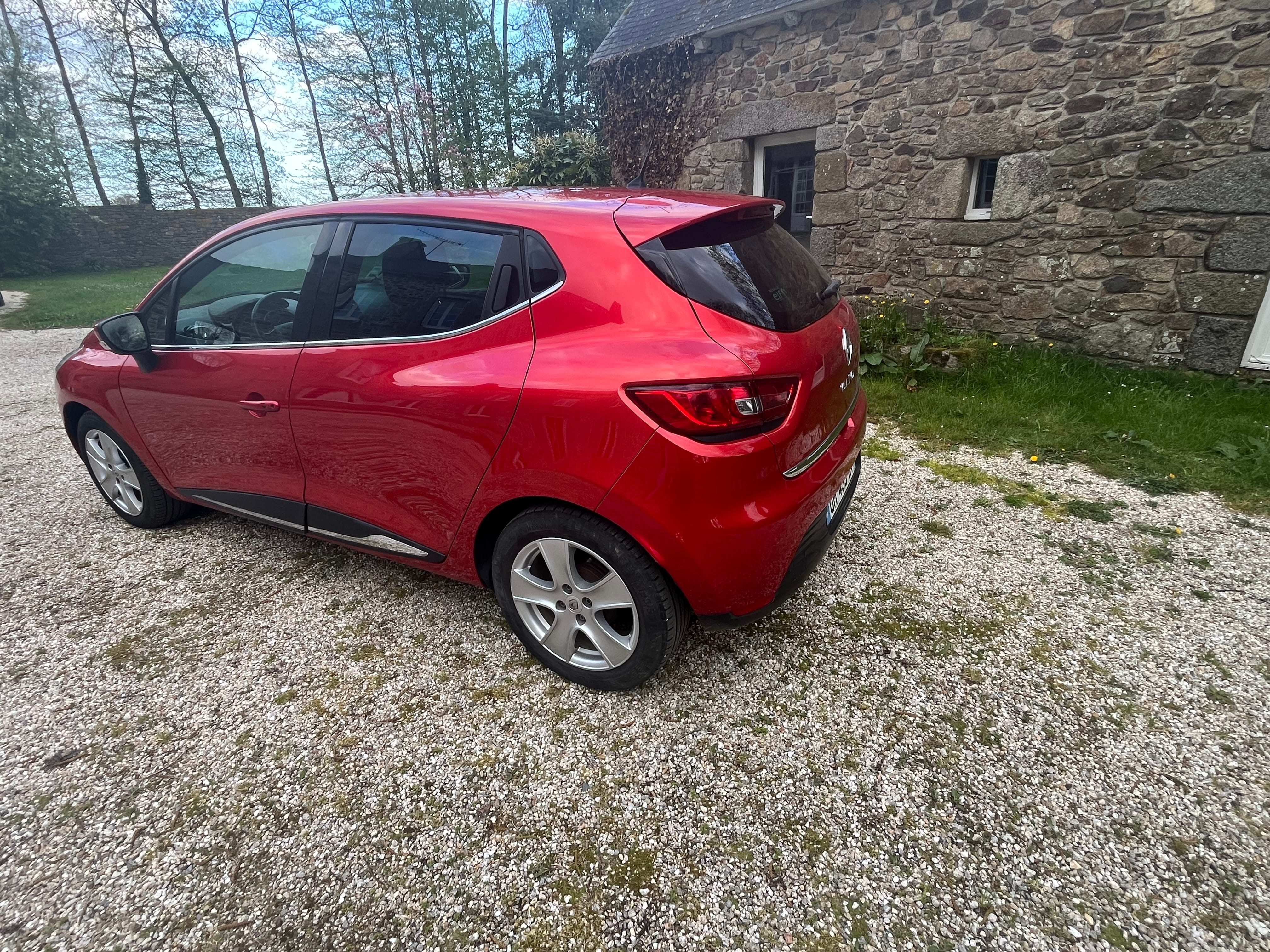 Renault Clio 0.9 tce avec Port USB