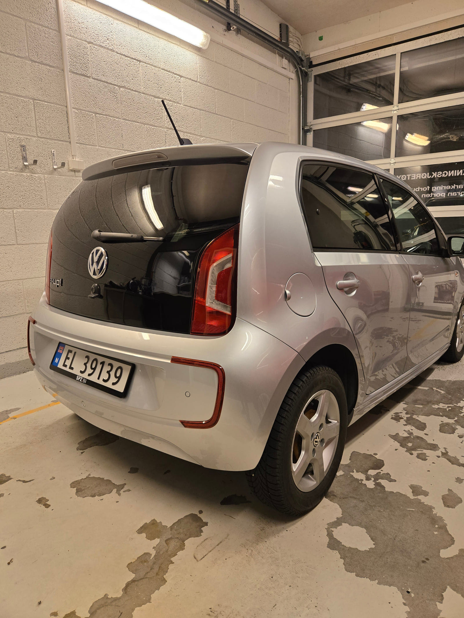 Volkswagen e-Up ! med Aircondition