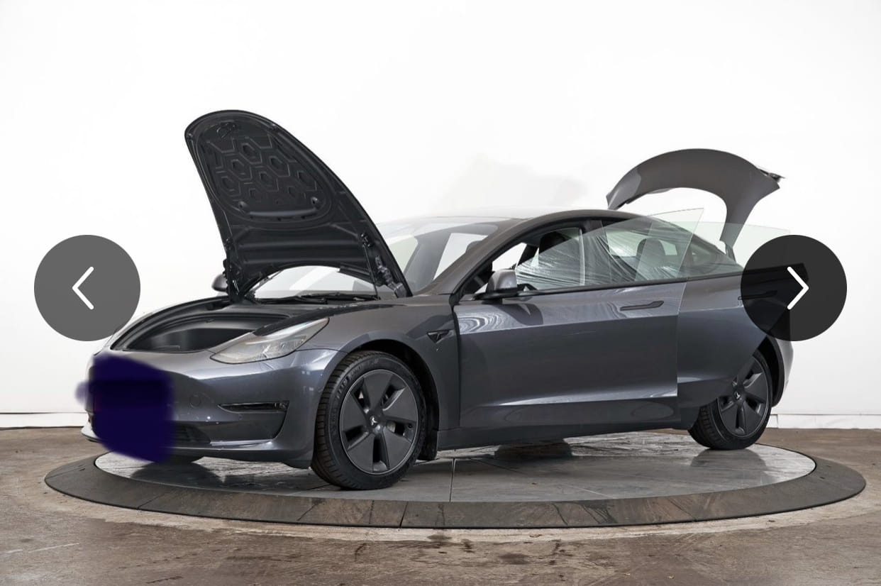 Tesla Model 3 with Air conditioning