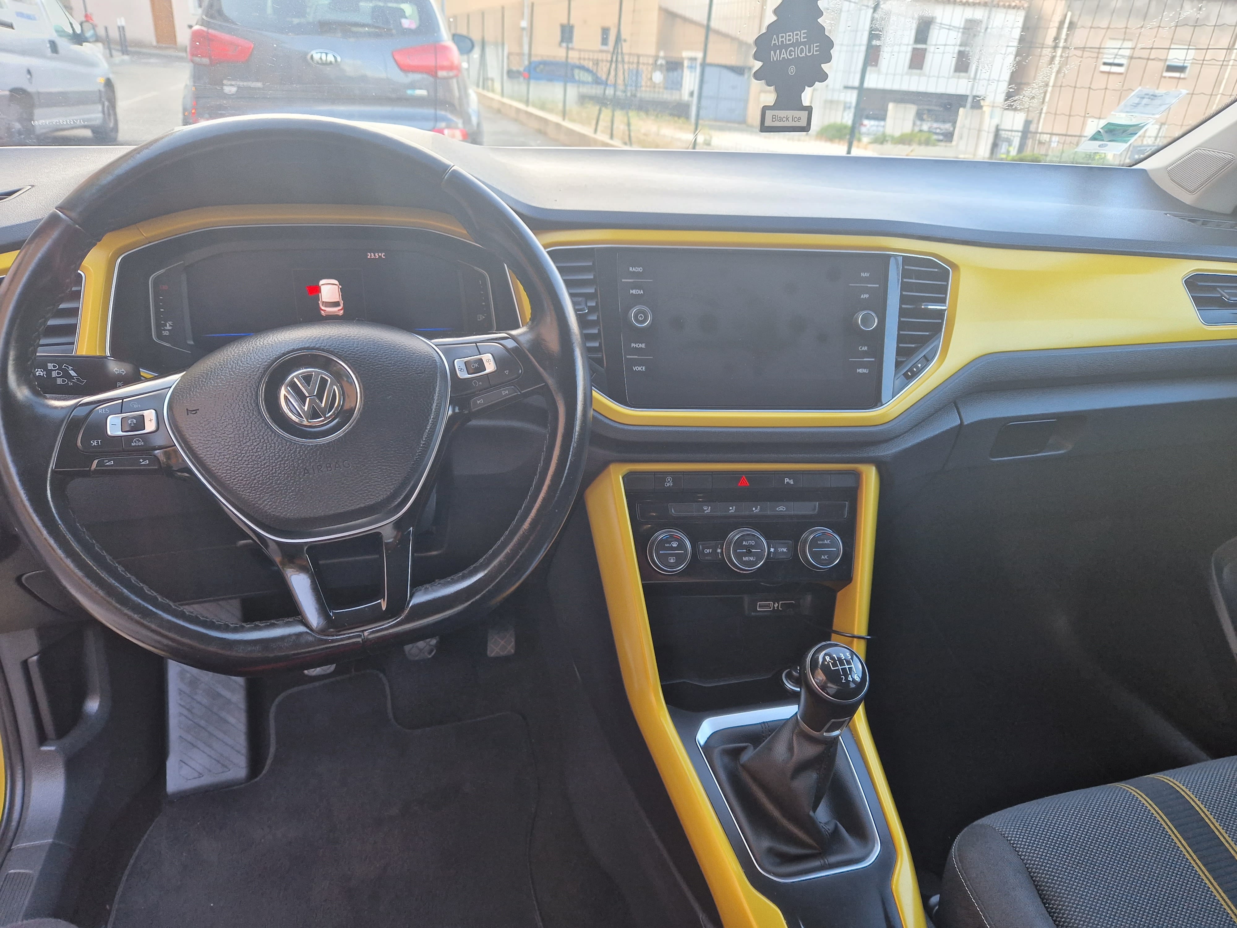 Volkswagen T-Roc Essence 1.0 avec Siège bébé