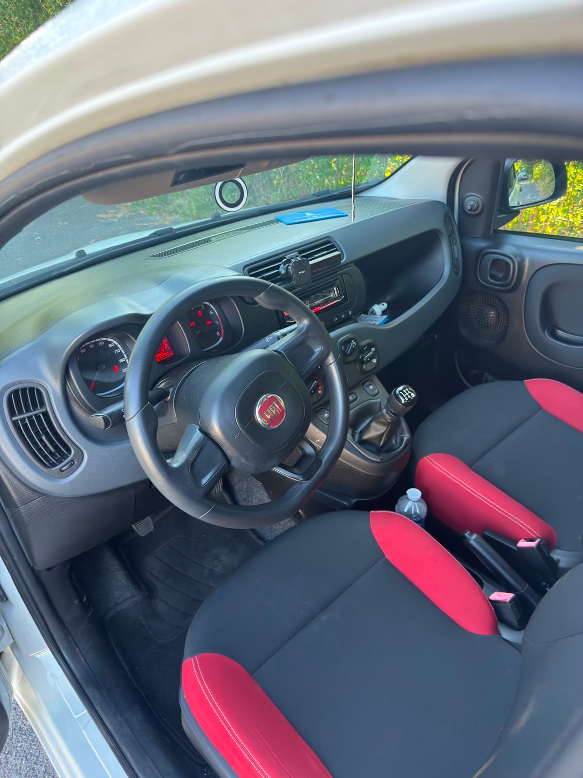 Fiat Panda avec Autoradio