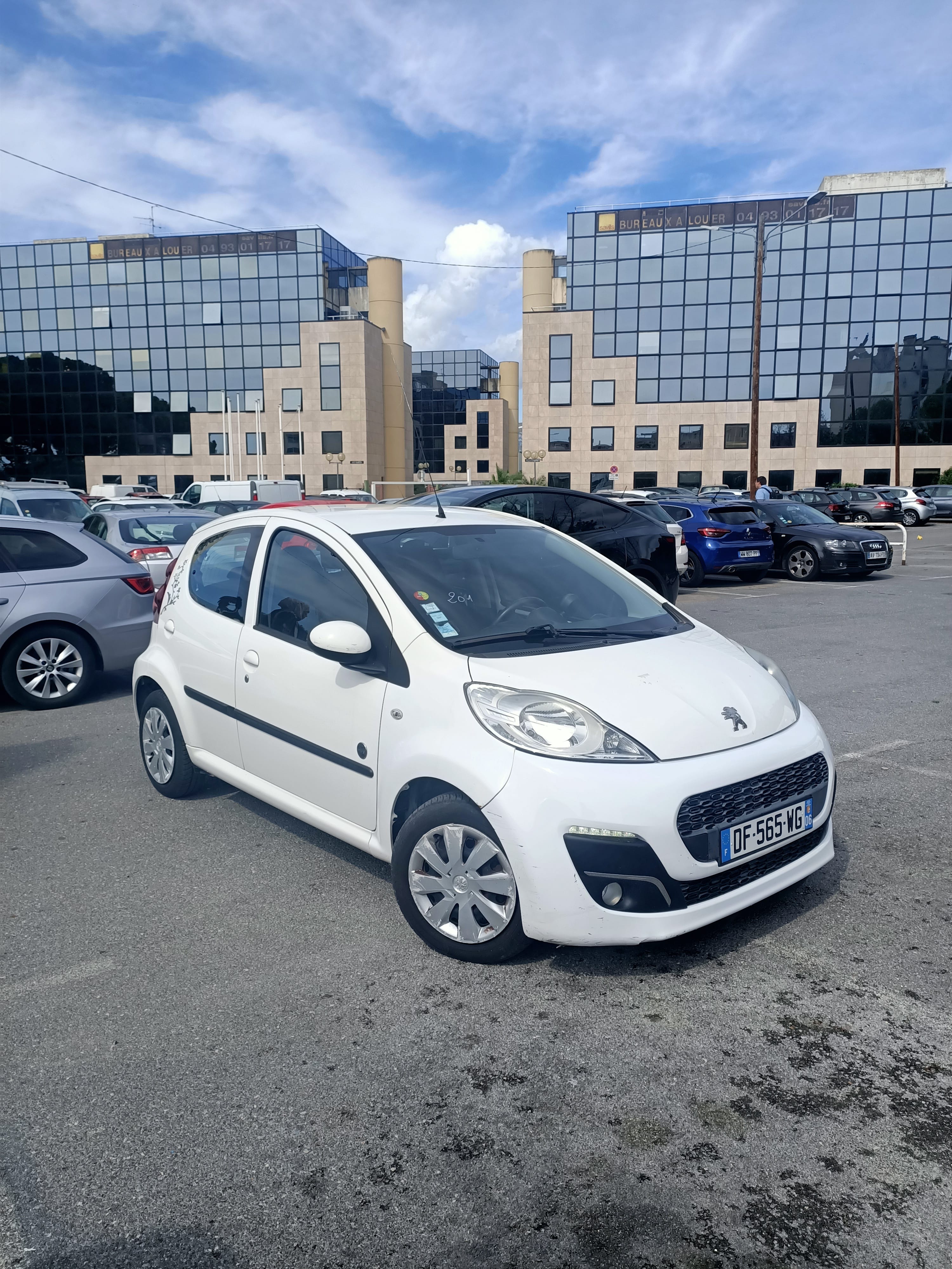 Peugeot 107, 2014, Essence 98