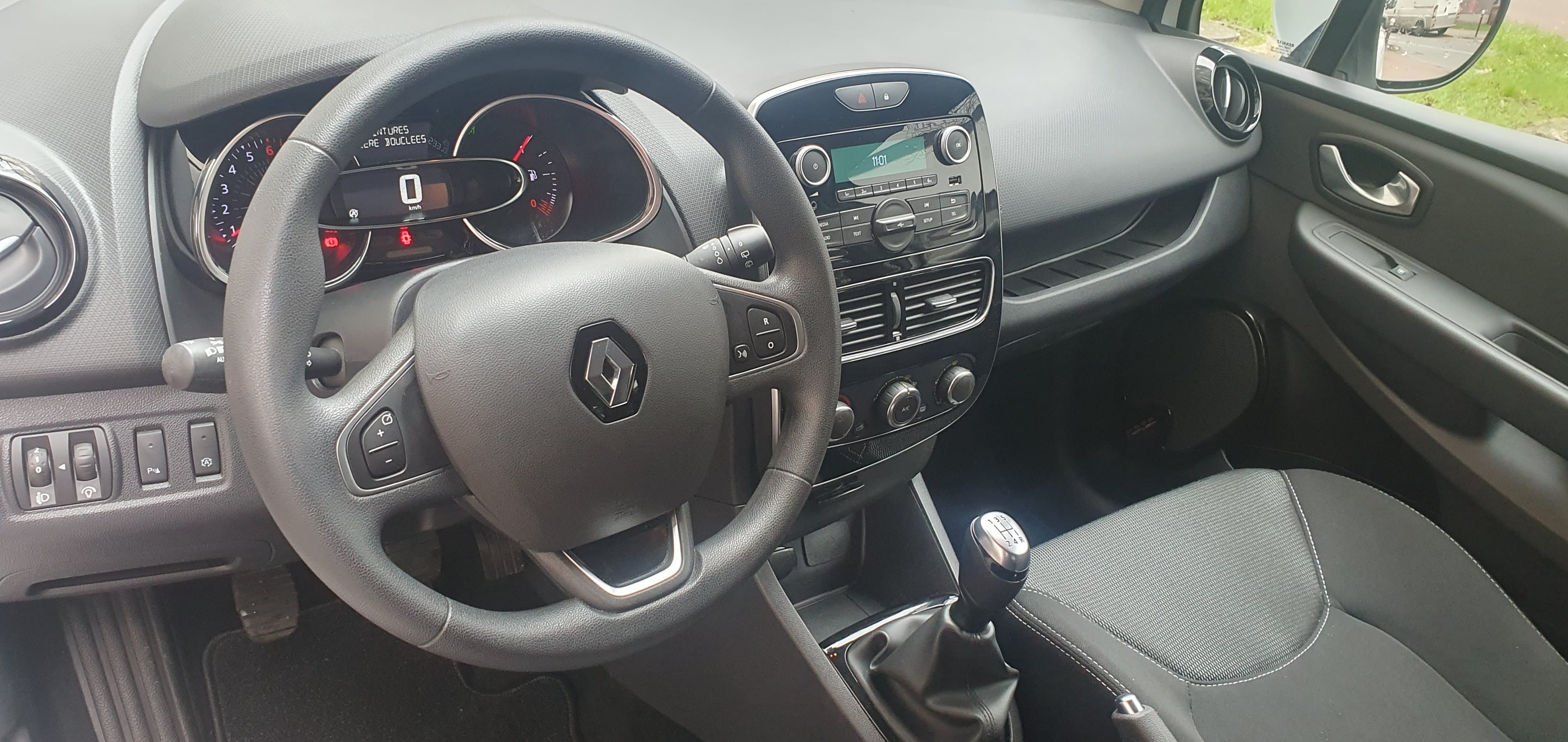 Renault Clio avec Chaines