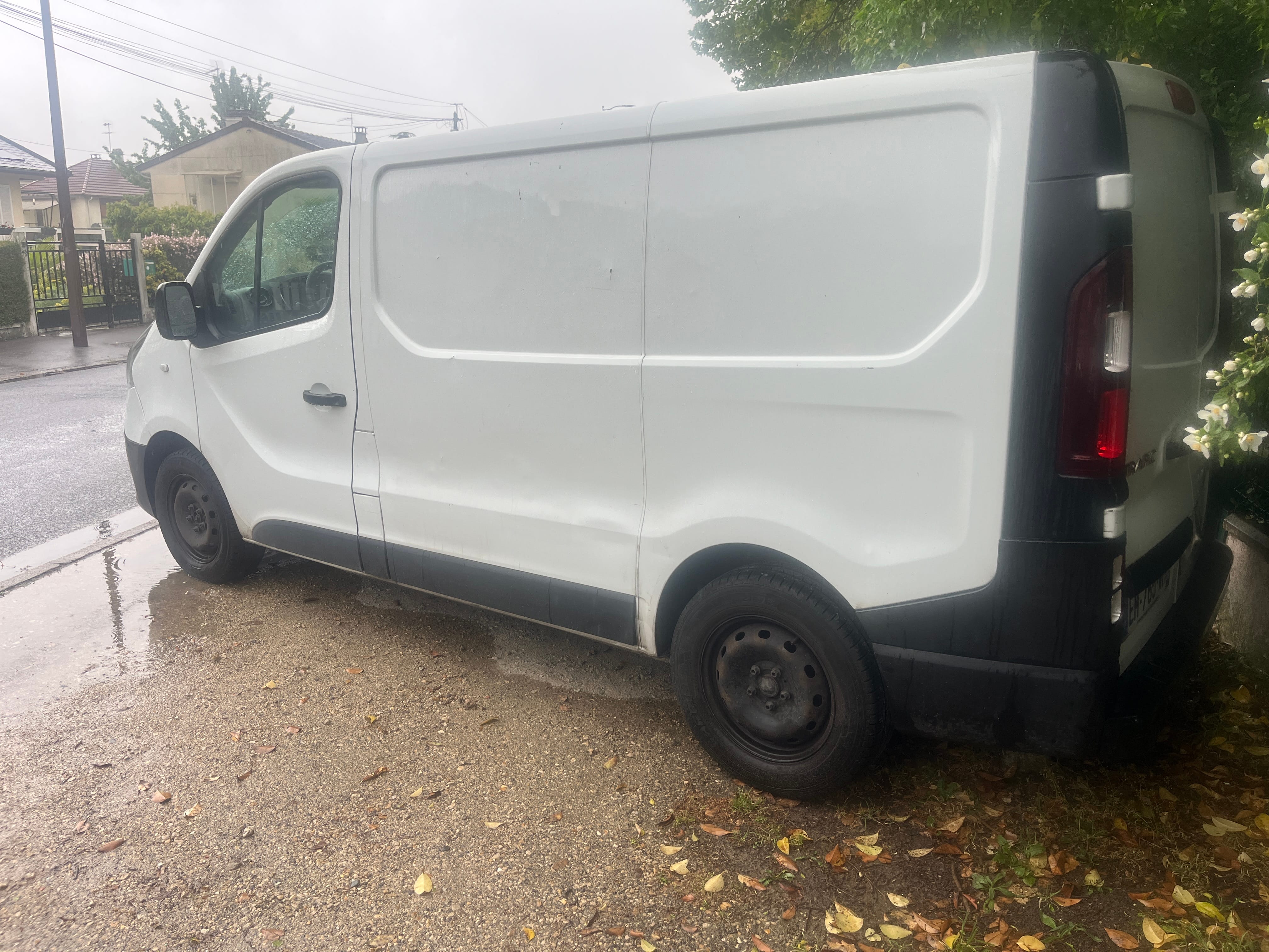 Renault Trafic 77