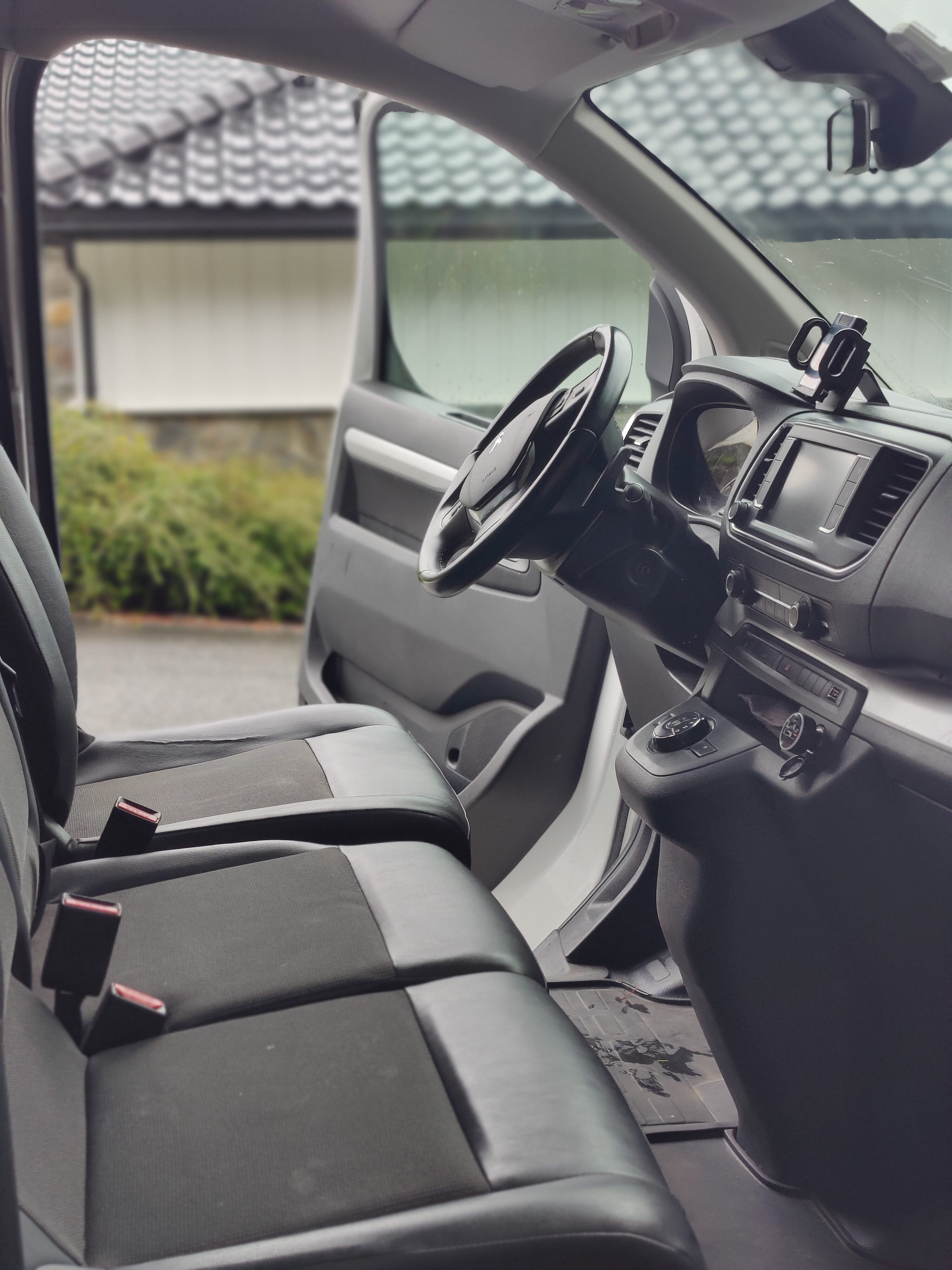 Peugeot Expert 2.0 BlueHDi med Tilhengerfeste