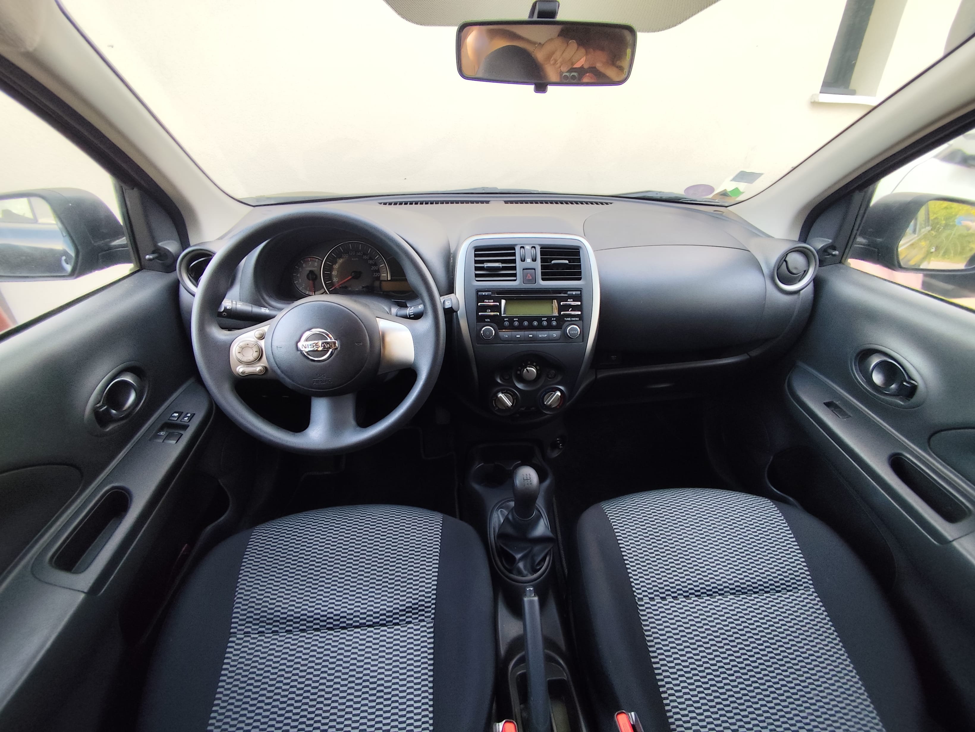 Nissan Micra avec Entrée audio / iPod