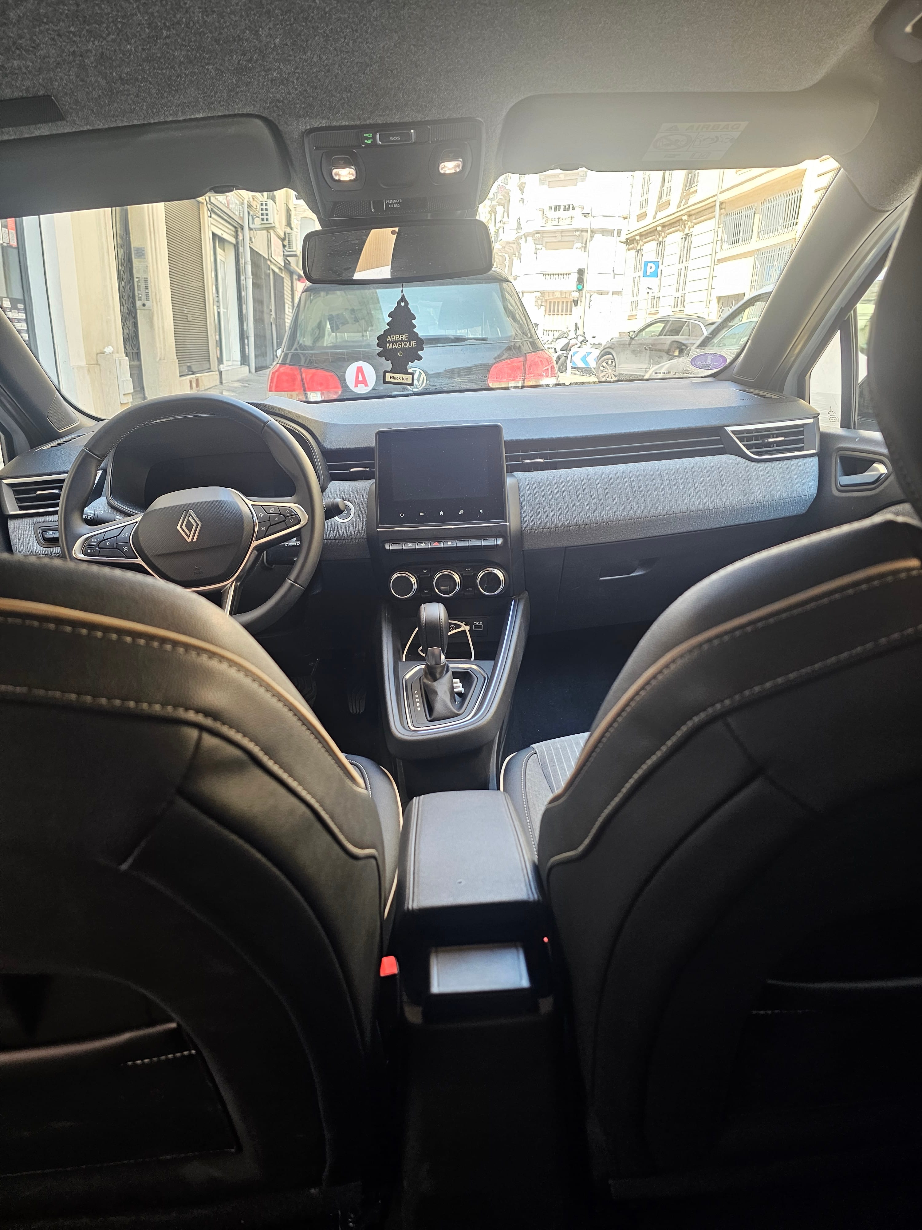 Renault Clio E-tech con GPS
