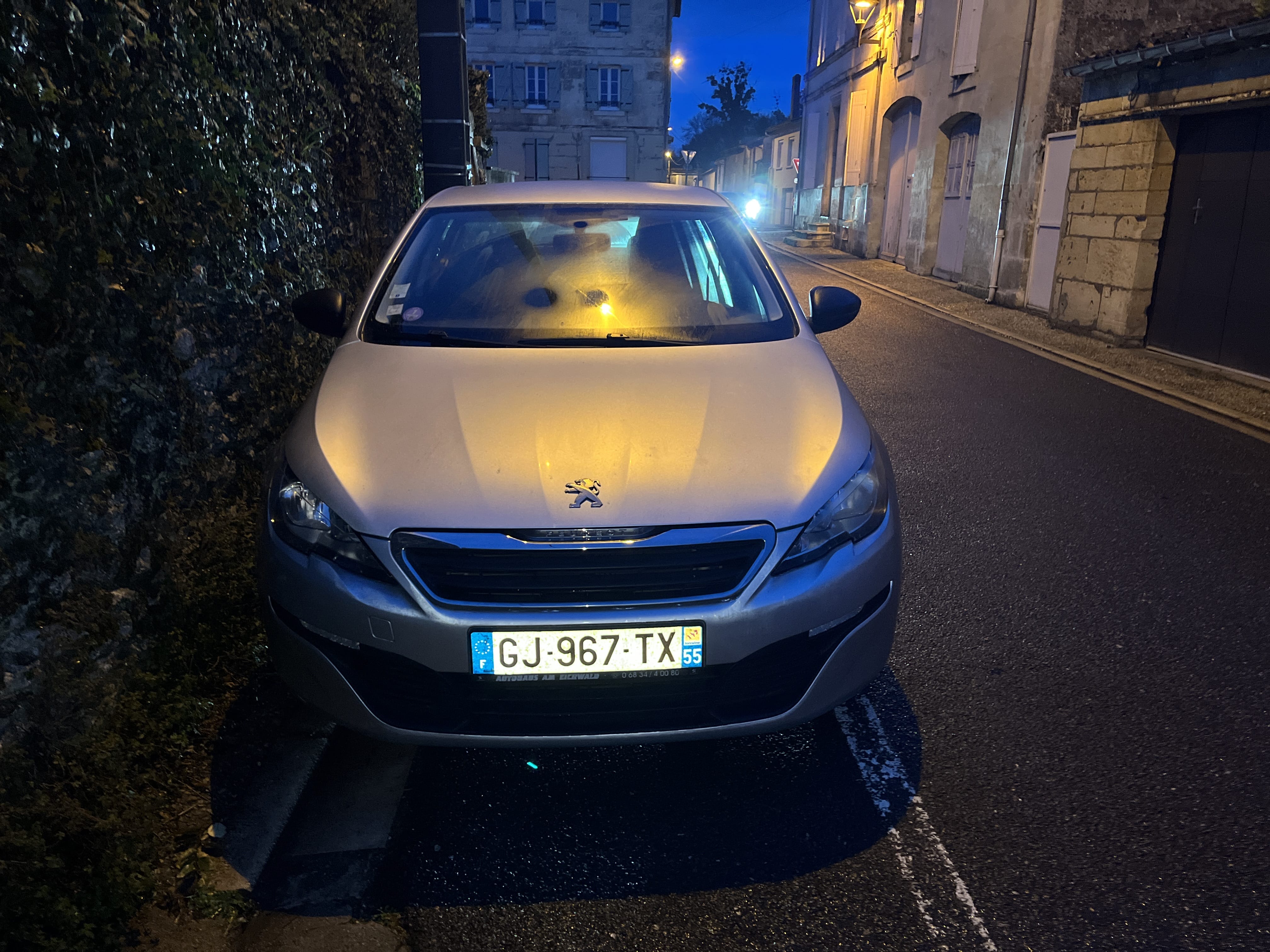 Peugeot 308 avec Entrée audio / iPod
