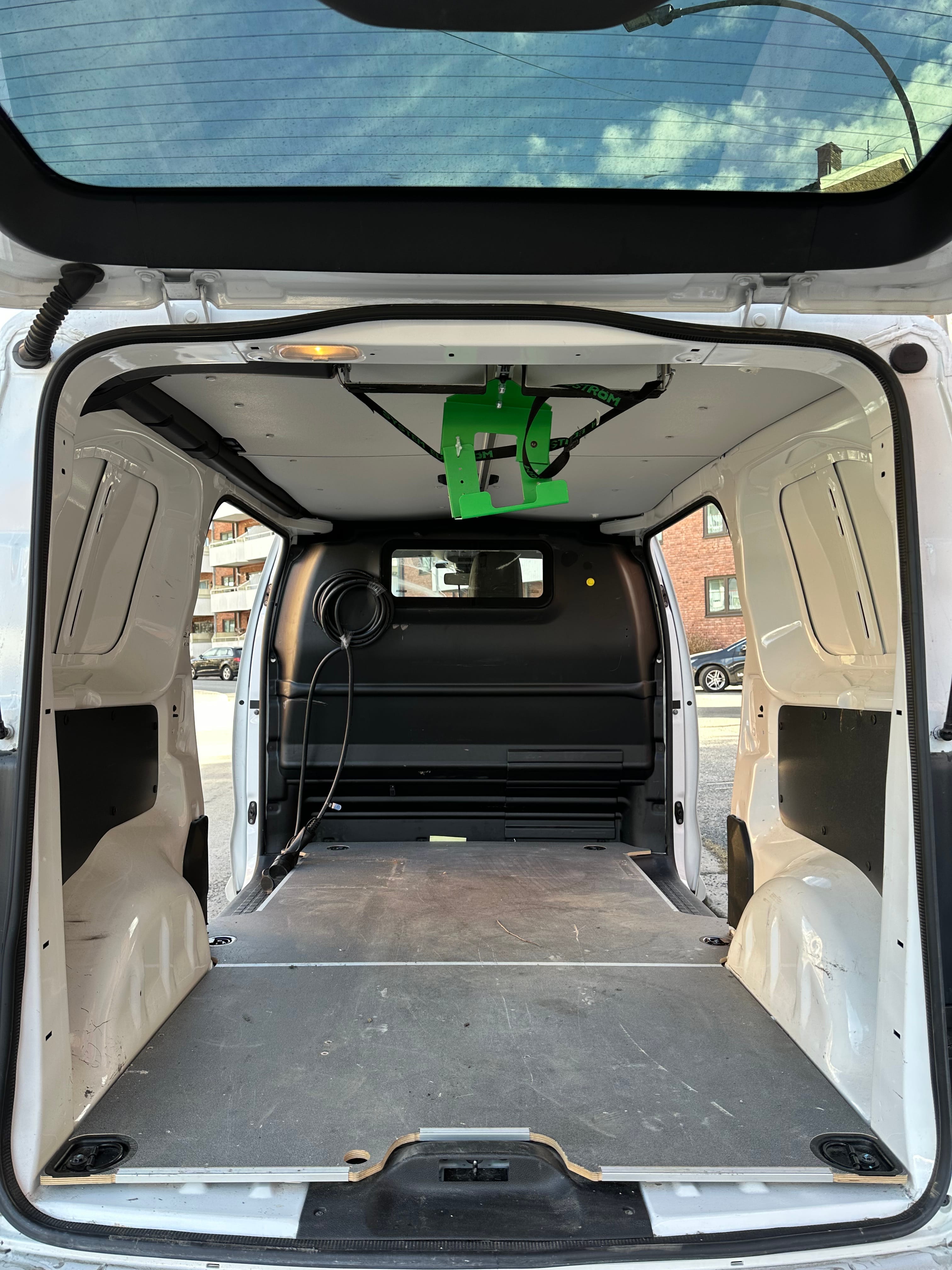 Toyota Proace Varebil Elektrisk (3 seter) 210cm lasterom m/tralle! mit Bluetooth-Audio