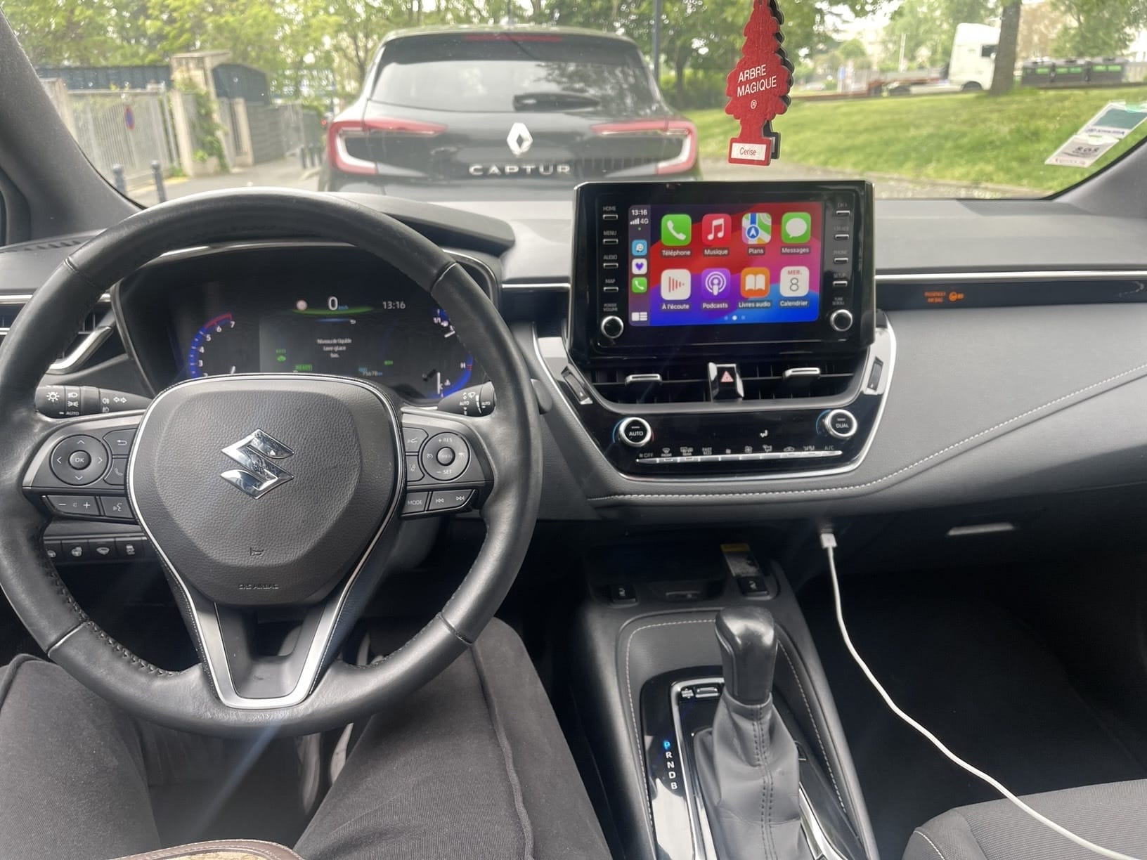 Suzuki Swace avec Porte-skis