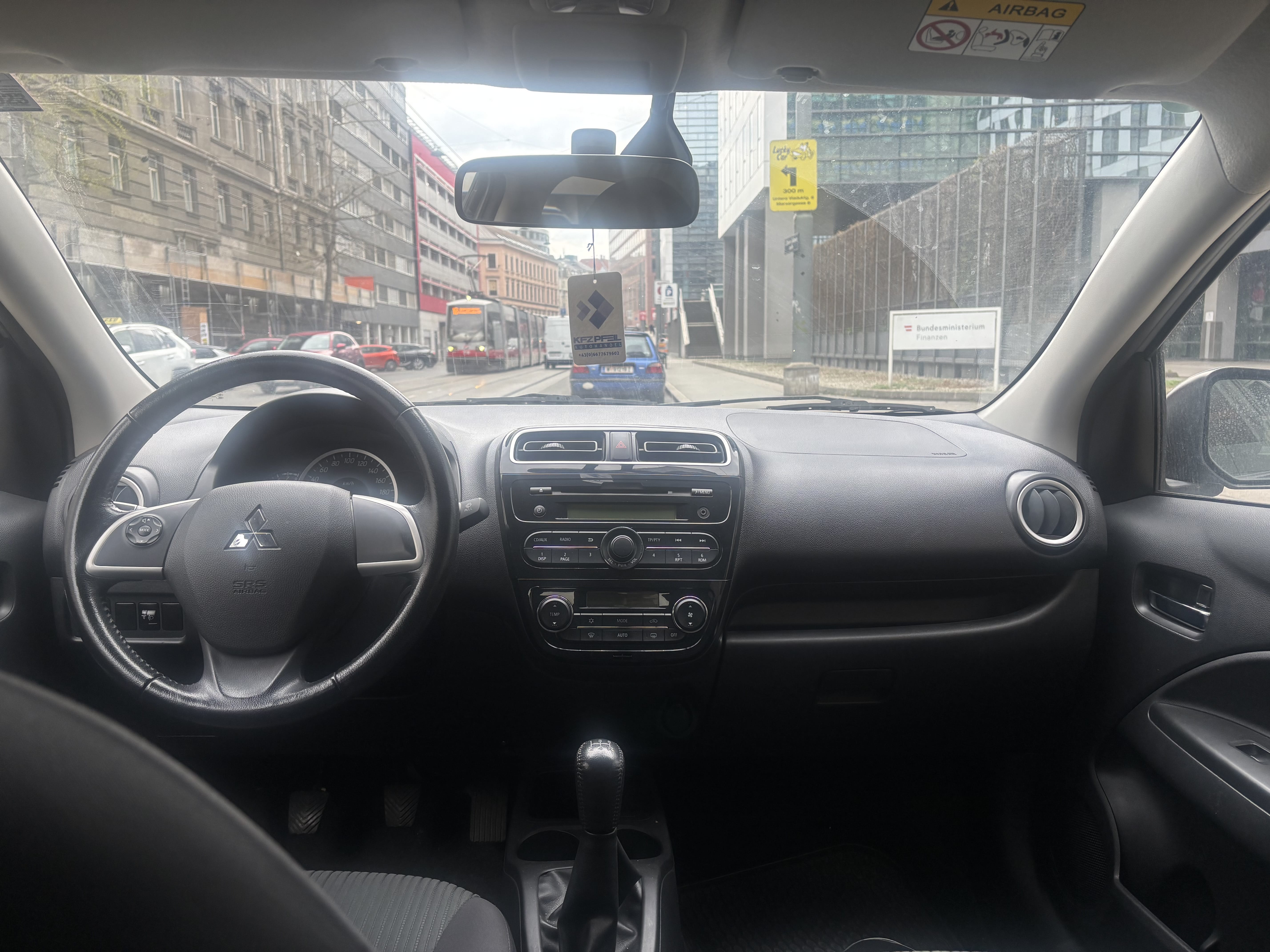 Mitsubishi Attrage
