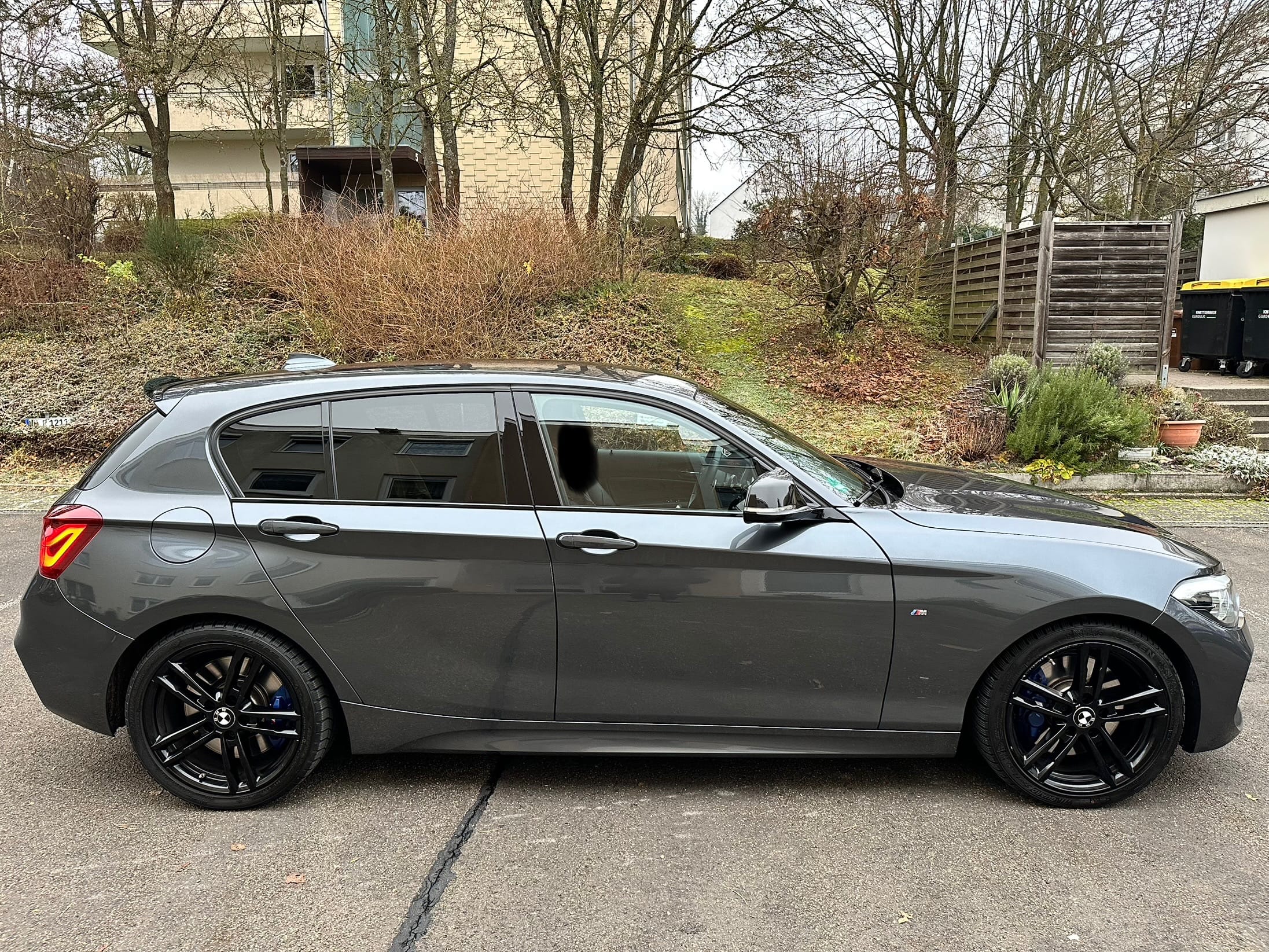 BMW 1er M Sport 120i with Bluetooth audio