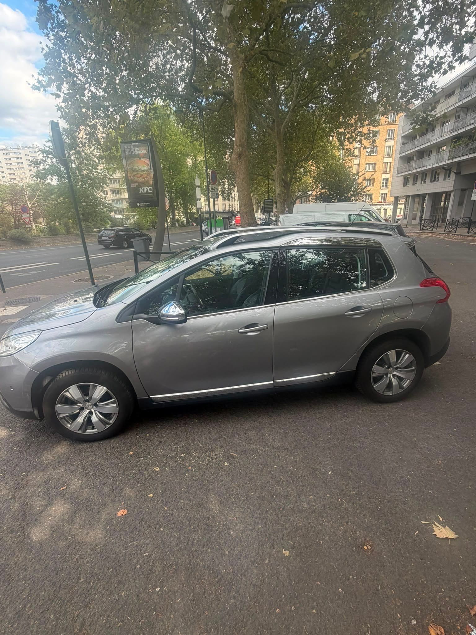 Peugeot 2008, 2015, Essence 95, automatique