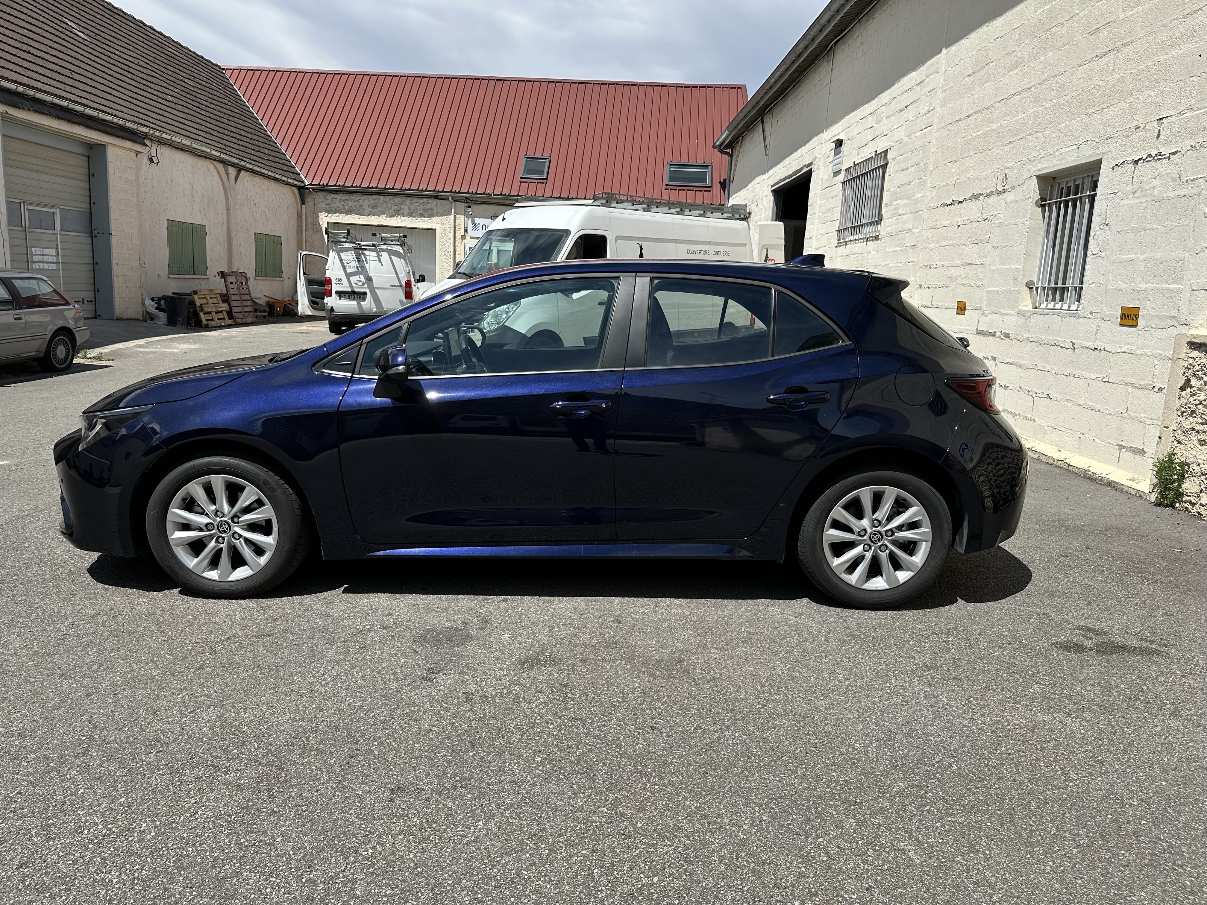 Toyota Corolla Hybride avec Climatisation