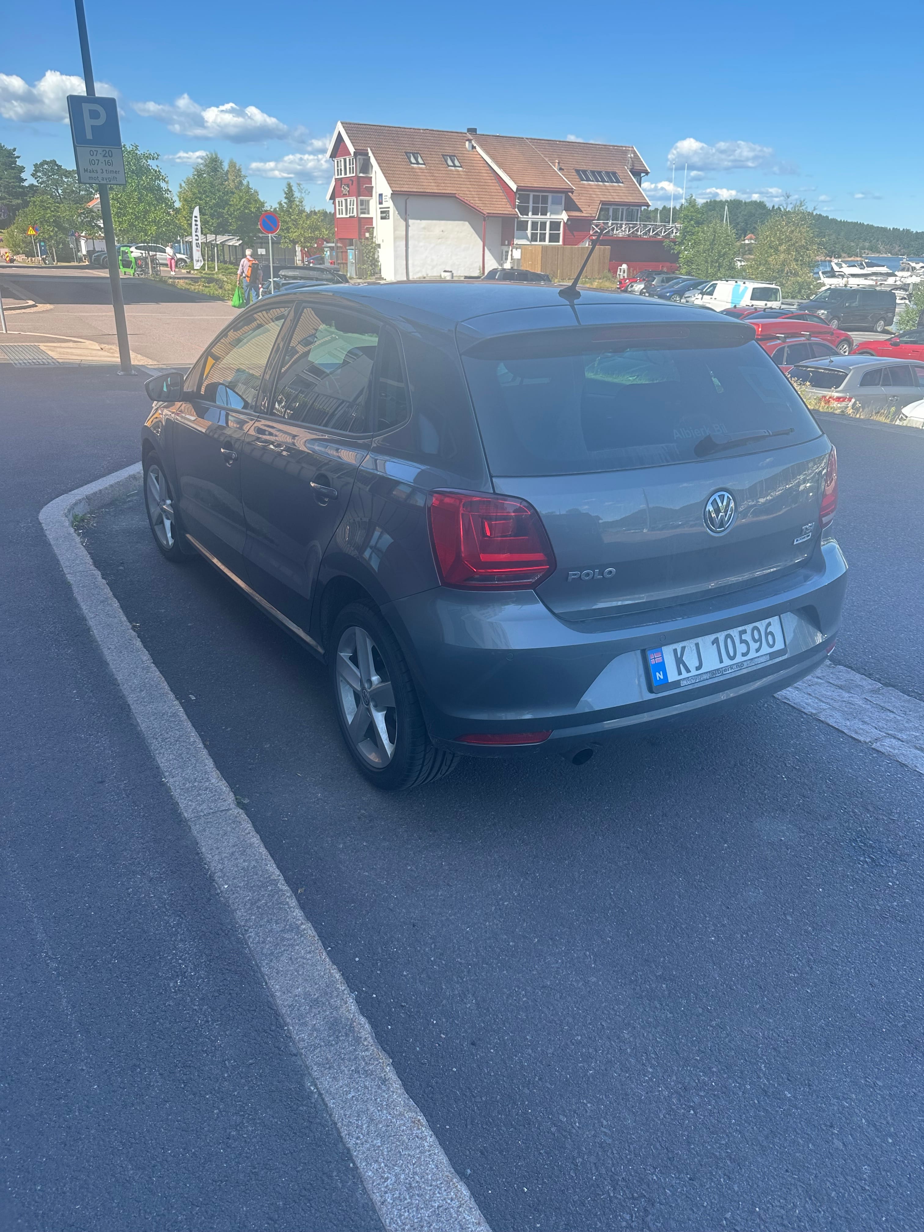 Volkswagen Polo R-Line med USB ladeuttak