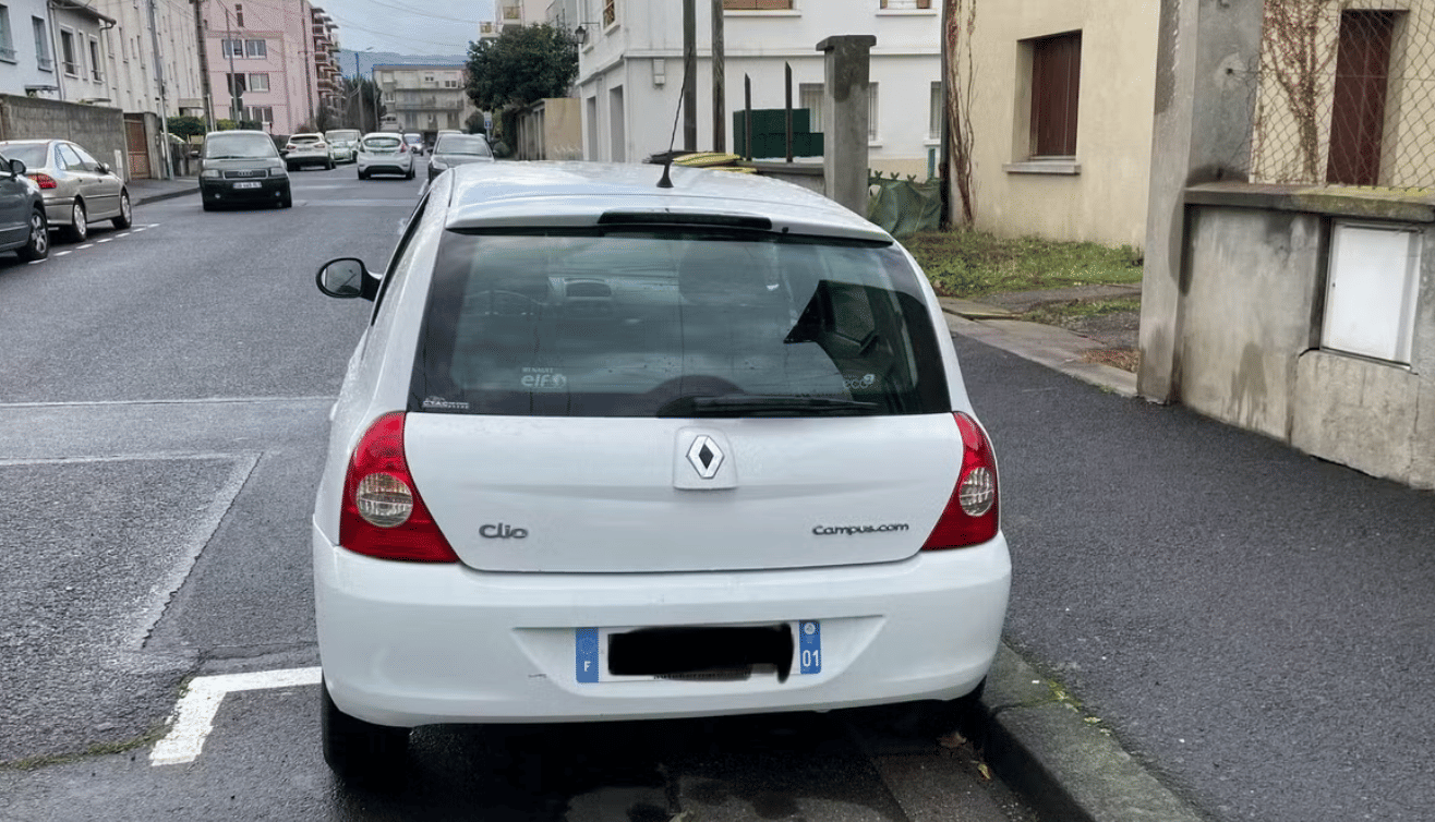 Renault Clio Campus avec Siège bébé