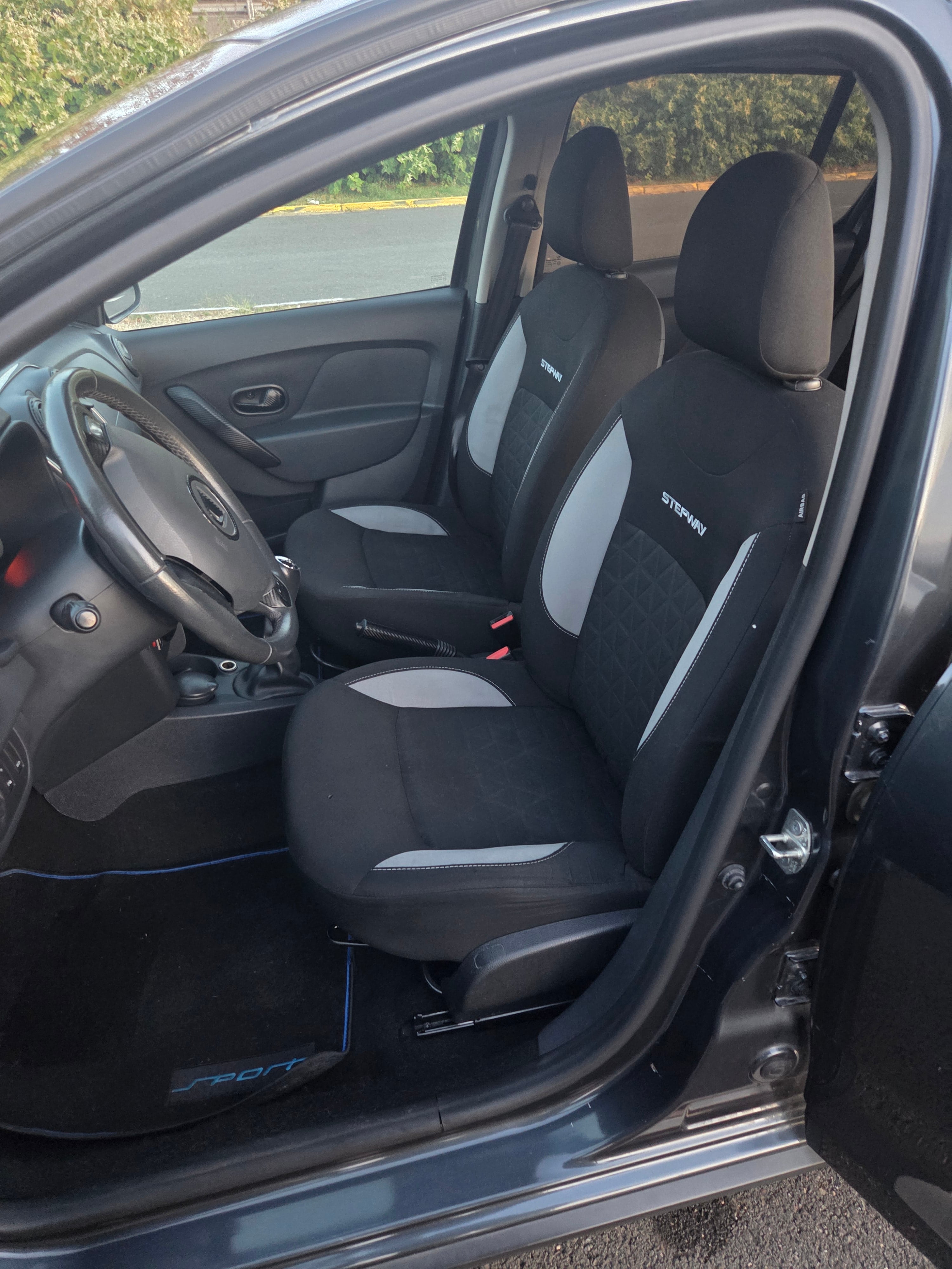 Dacia Sandero avec GPS