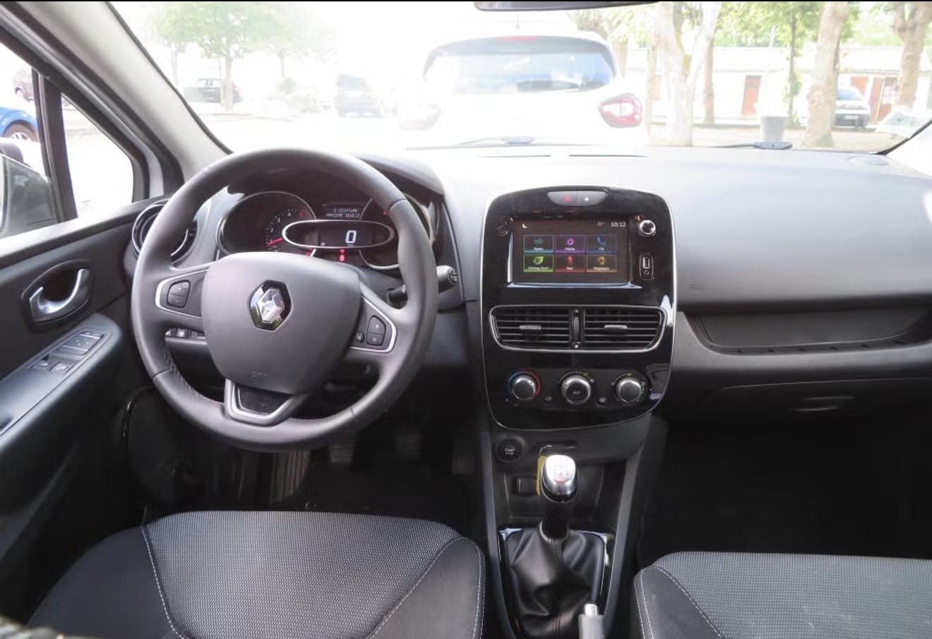 Renault Clio avec GPS