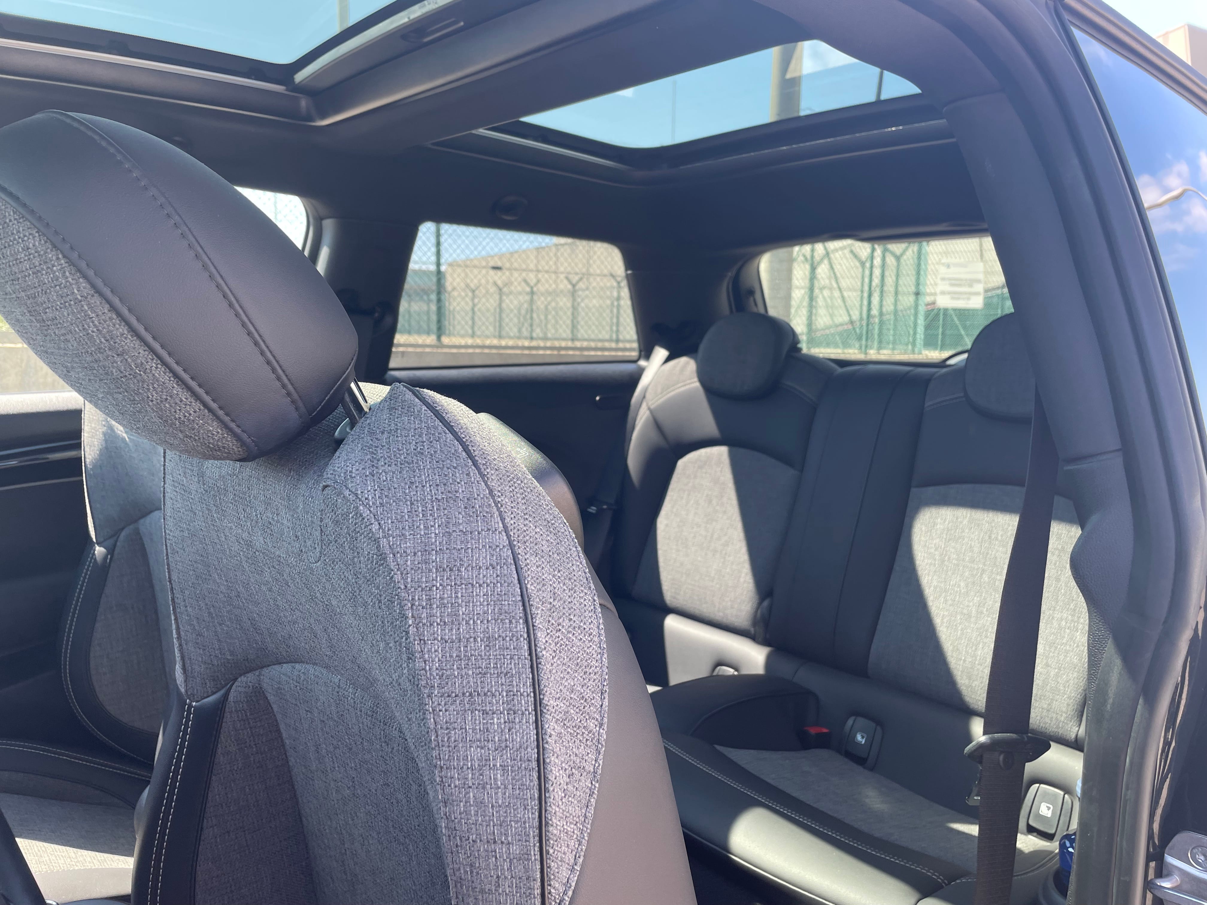 Mini Cooper SE con Apple CarPlay