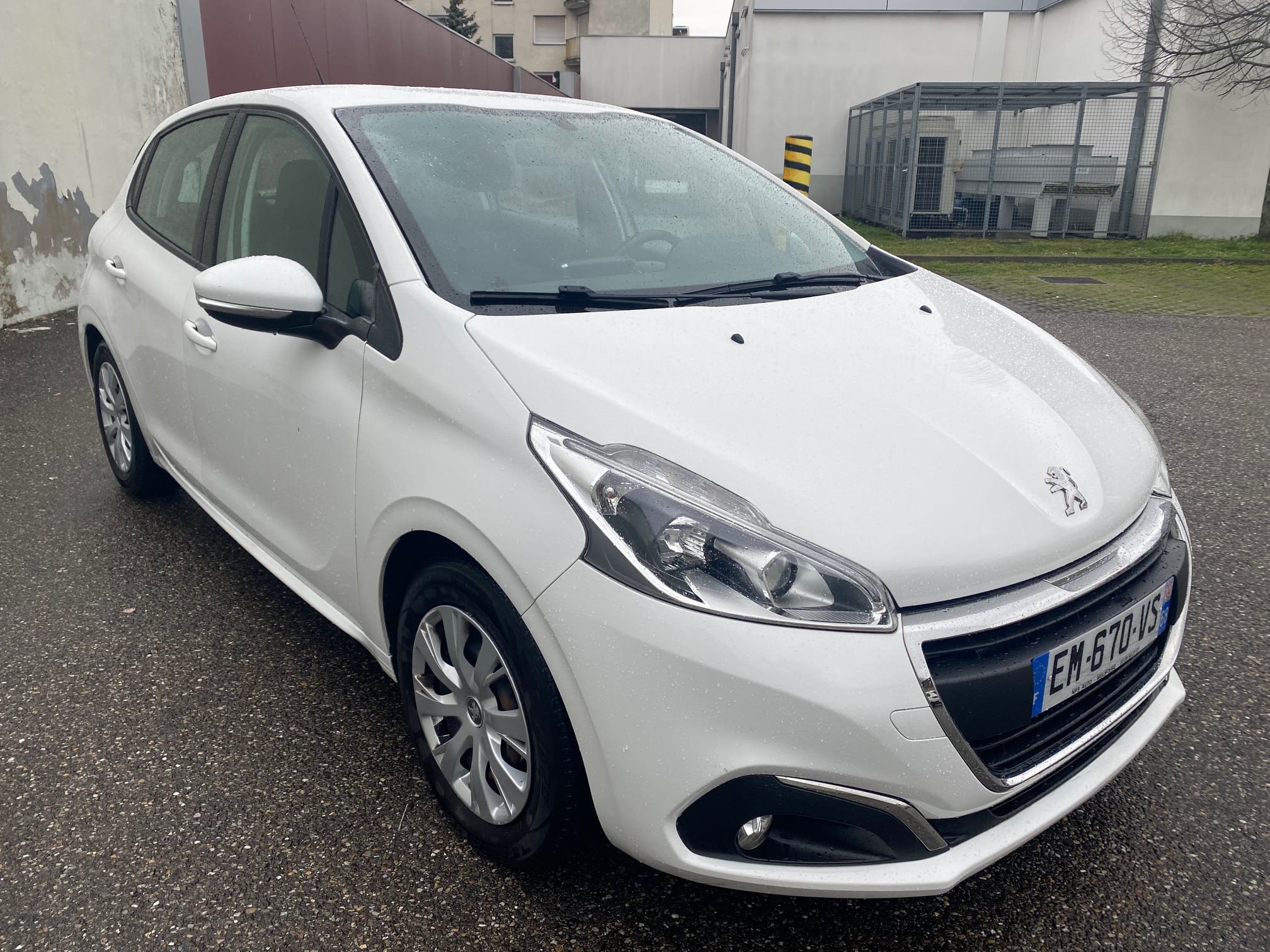 Peugeot 208 avec Climatisation