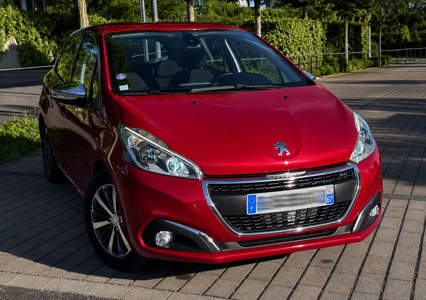 Peugeot 208 Allure 110 ch Essence, 2016, Essence 95