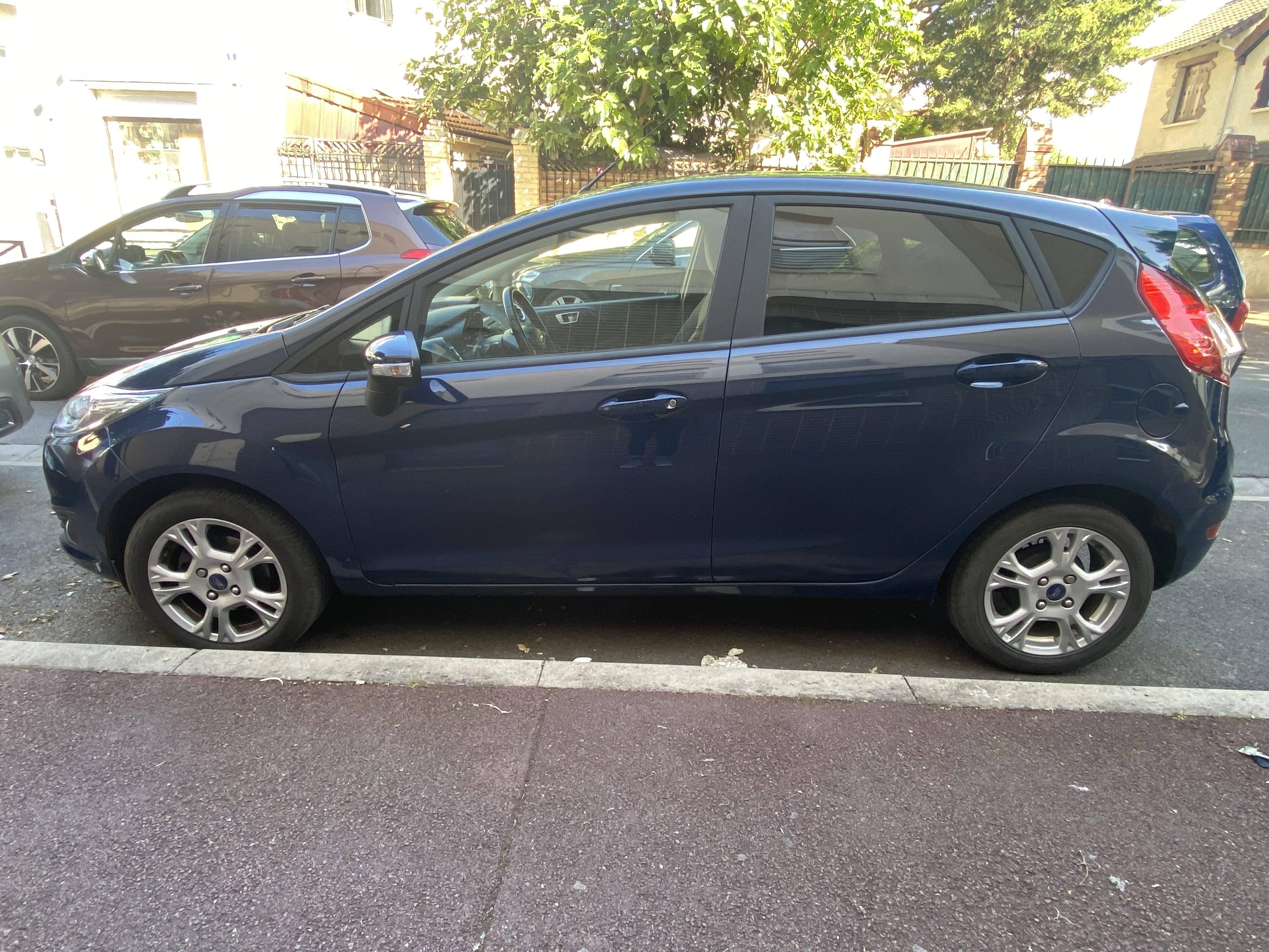 Ford Fiesta avec Climatisation