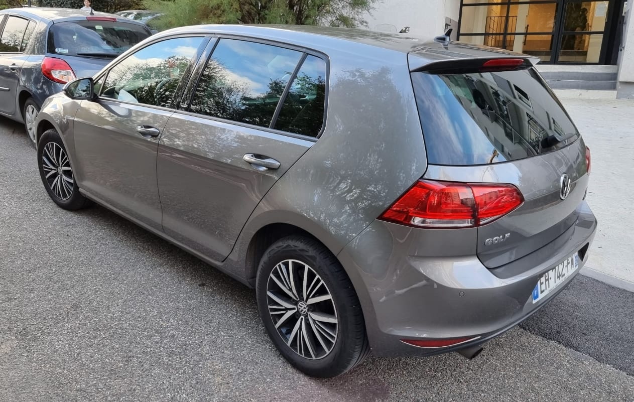 Volkswagen Golf avec GPS