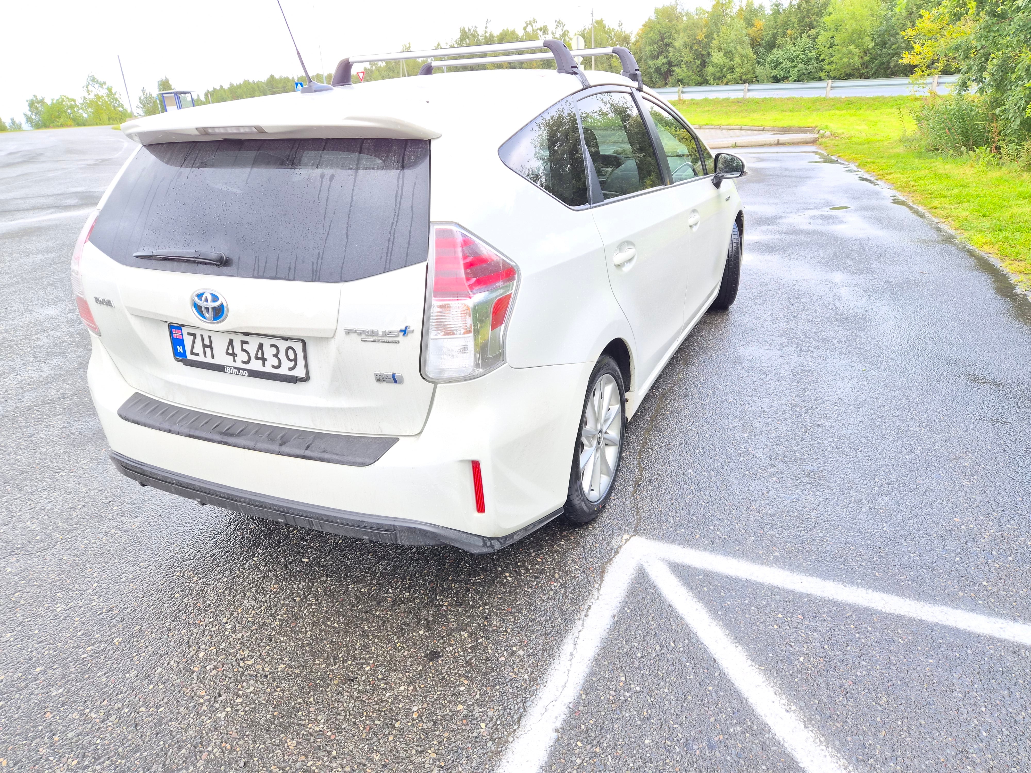 Toyota Prius + 1,8 bensin hybrid med Aircondition