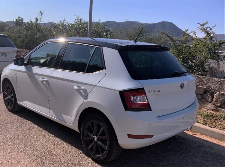 Skoda Fabia Essence avec Siège bébé