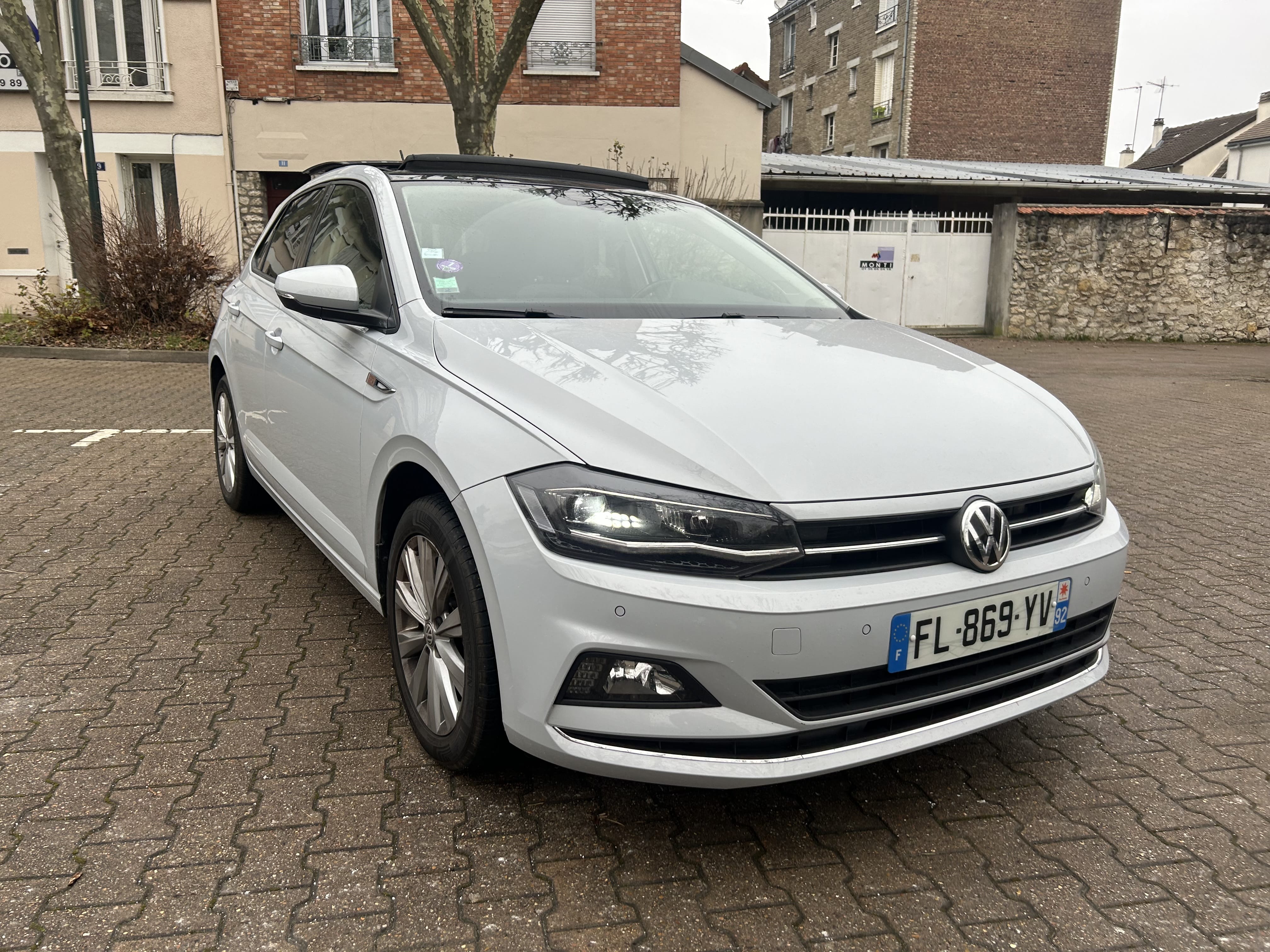 Volkswagen Polo 869 FULL, 2019, Essence 95, automatique