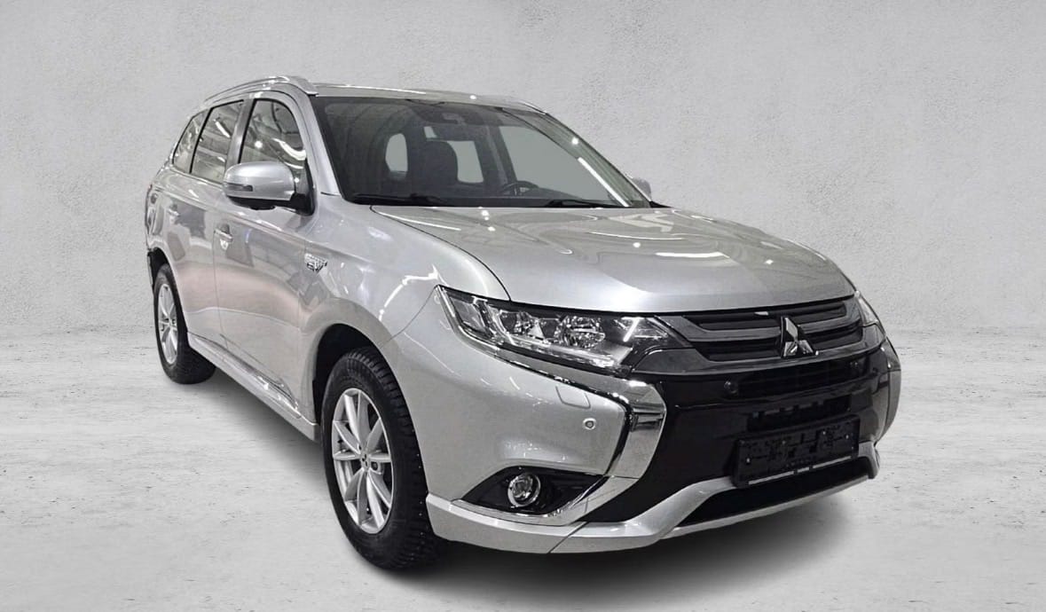 Mitsubishi Outlander Hybrid, 2018, Blyfri 95, automatisk