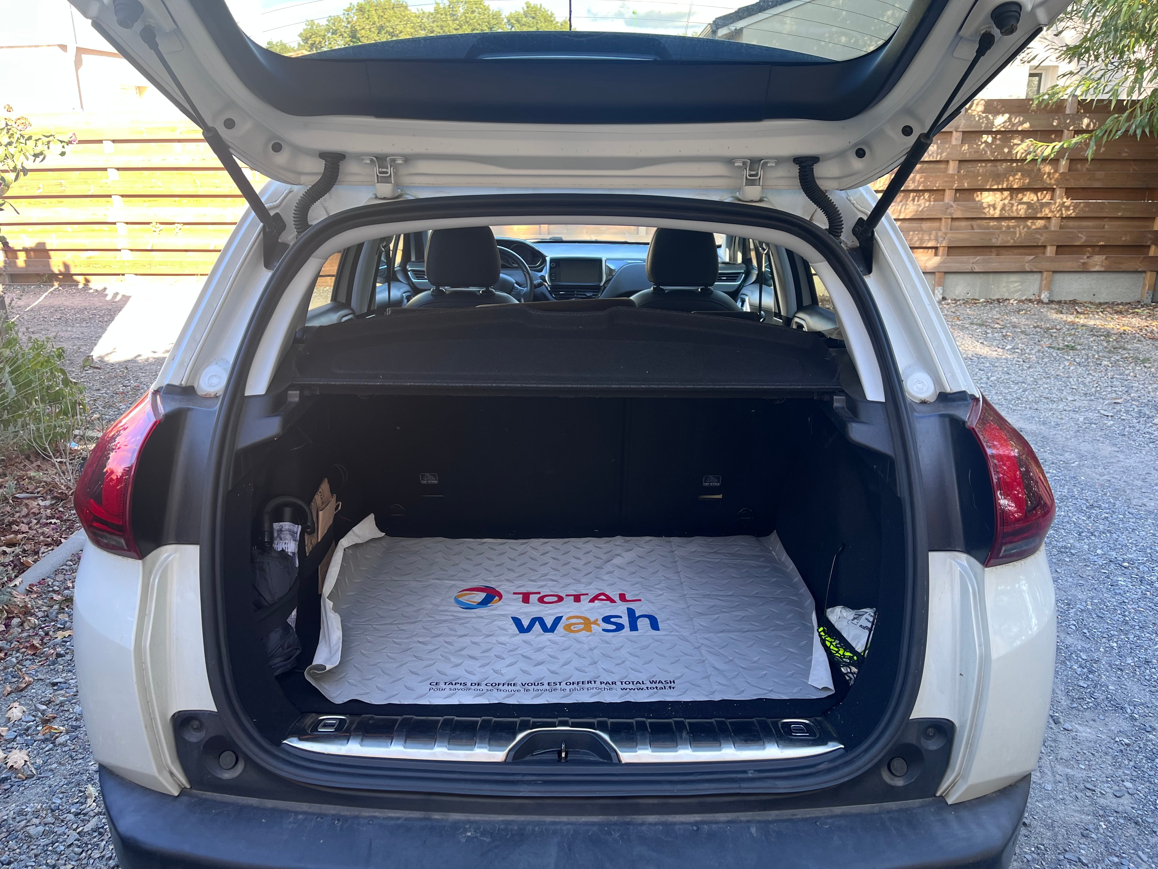 Peugeot 2008 avec GPS