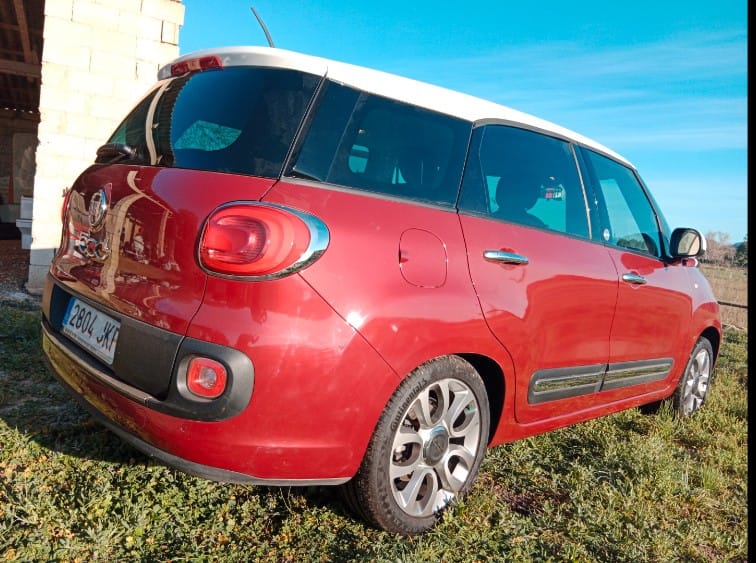 Fiat 500L Living avec GPS