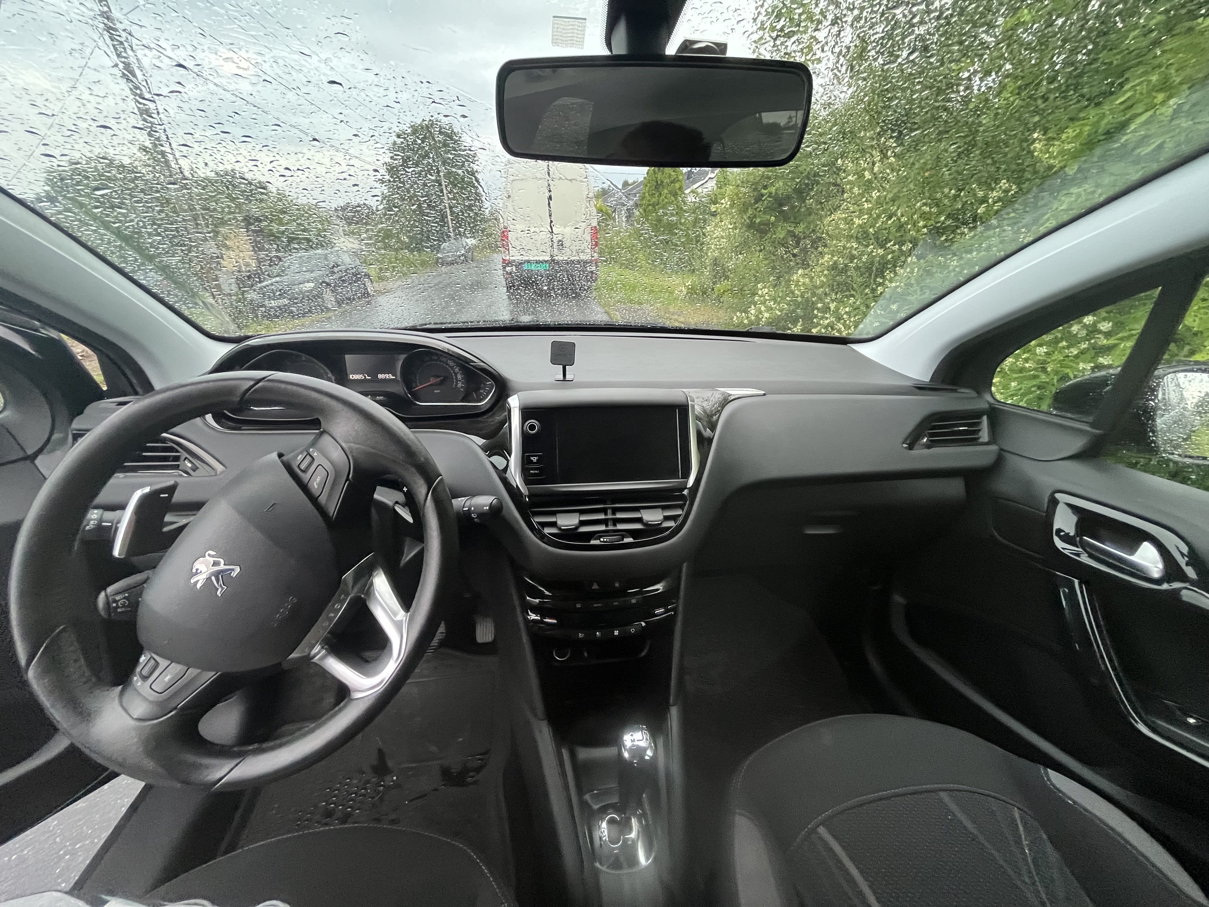 Peugeot 208 med Vinterdekk