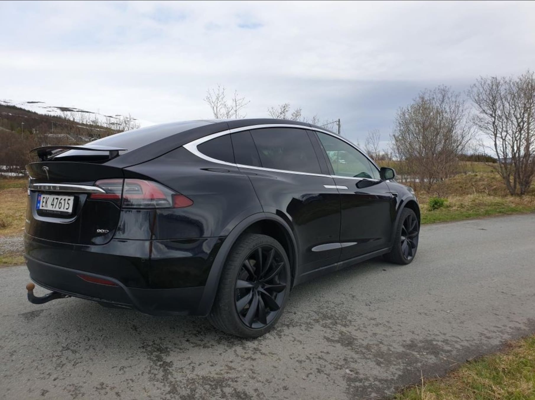 Tesla Model X 90D med Apple CarPlay