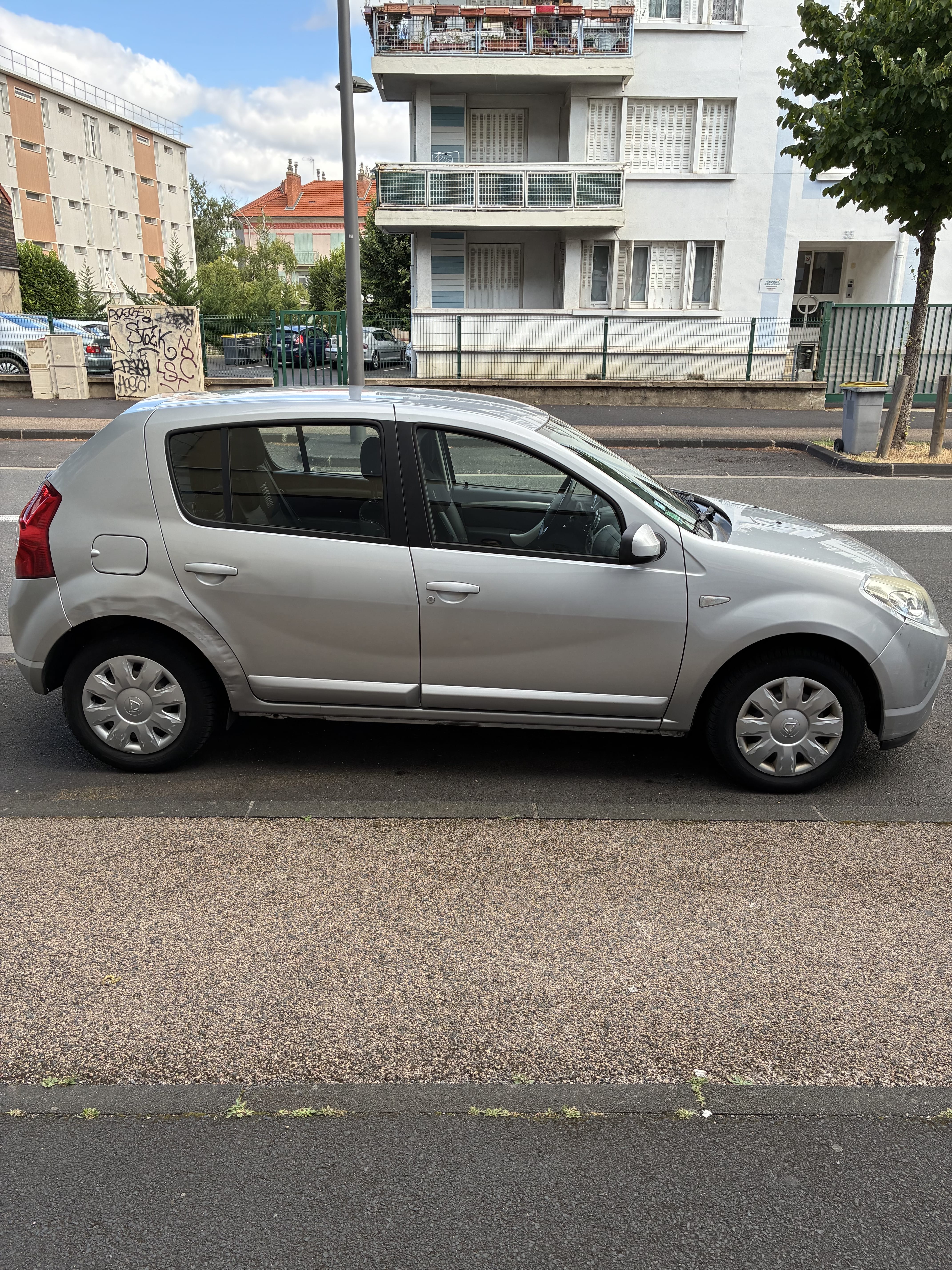 Dacia Sandero, 2012, GPL