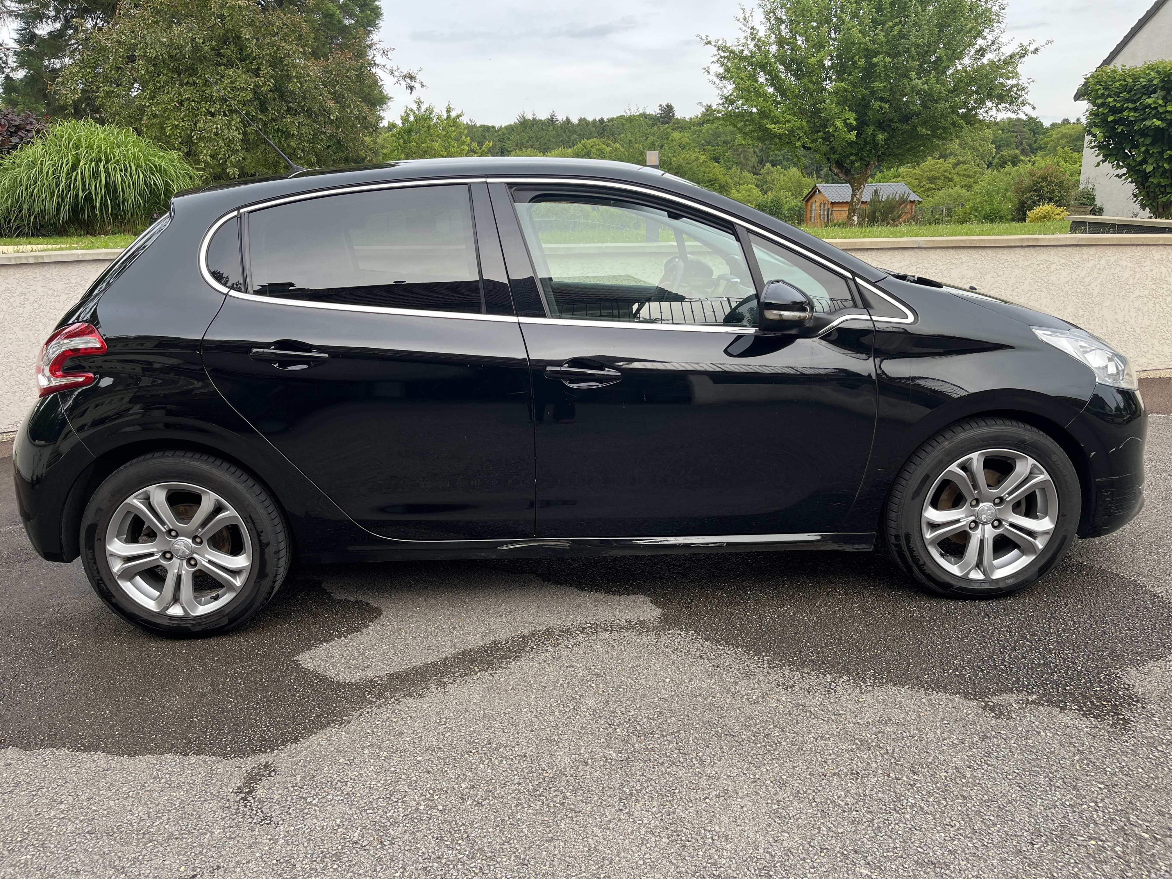 Peugeot 208 avec Climatisation