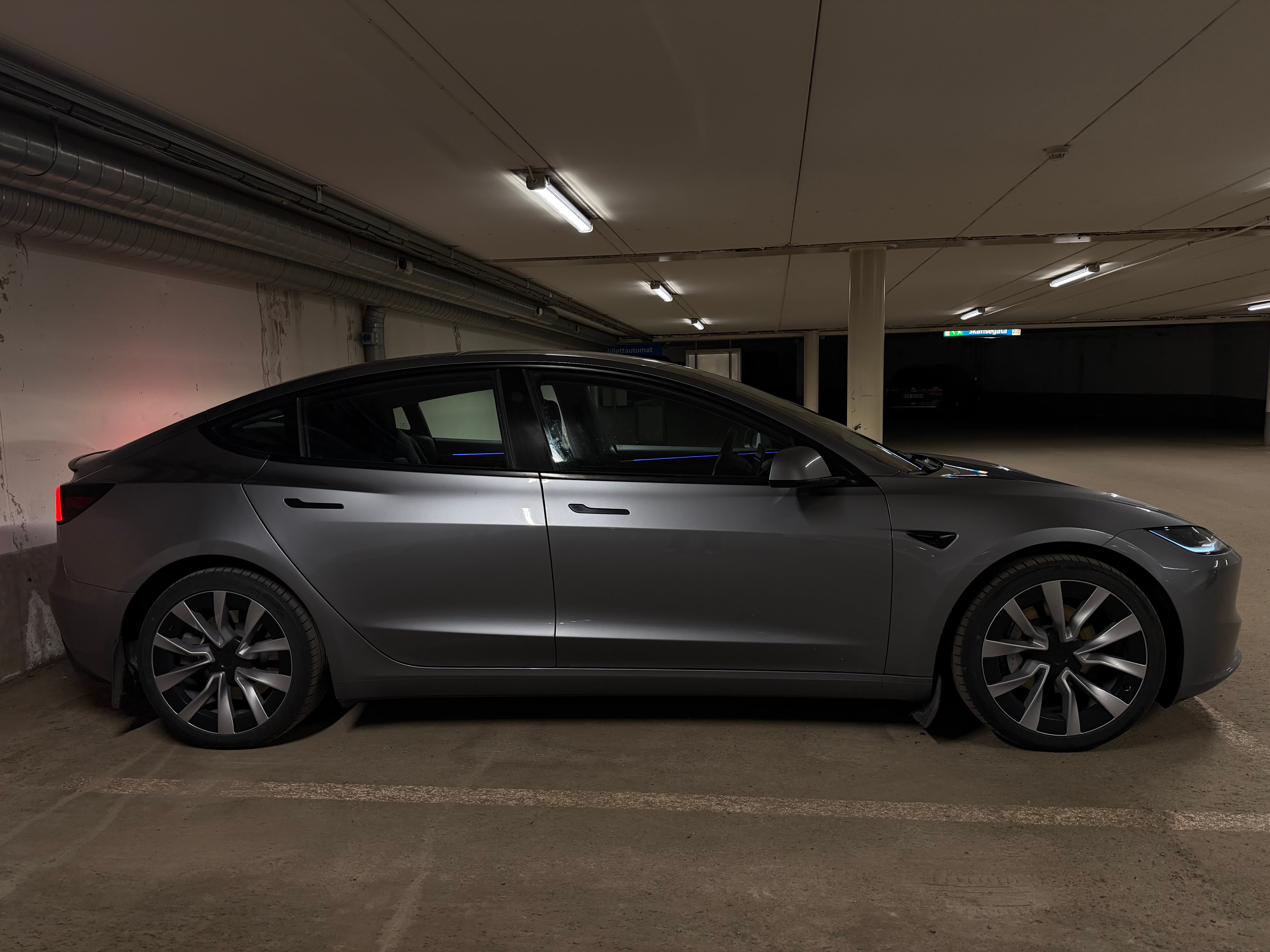 Tesla Model 3 Long Range mit Tempomat