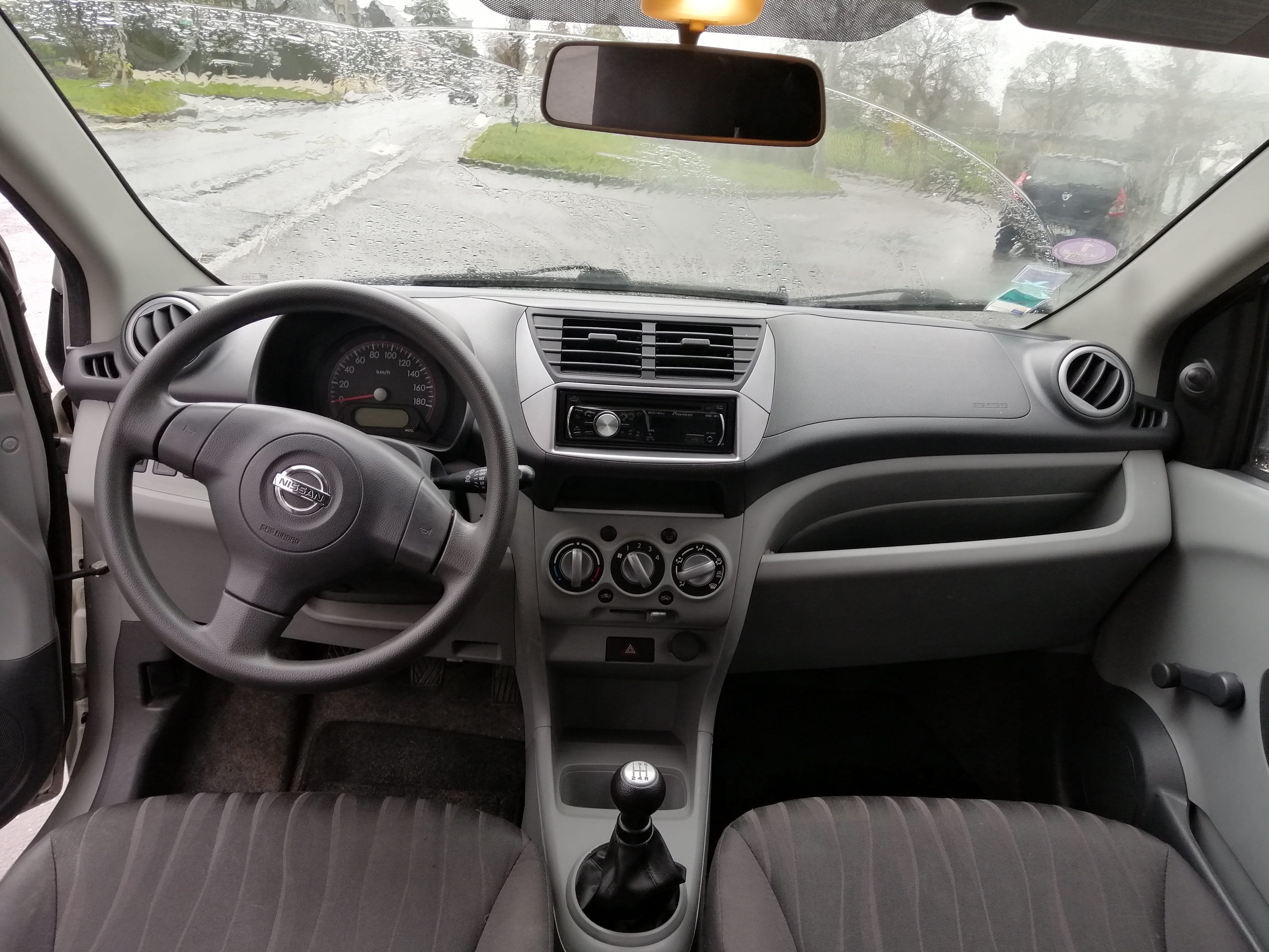 Nissan Pixo