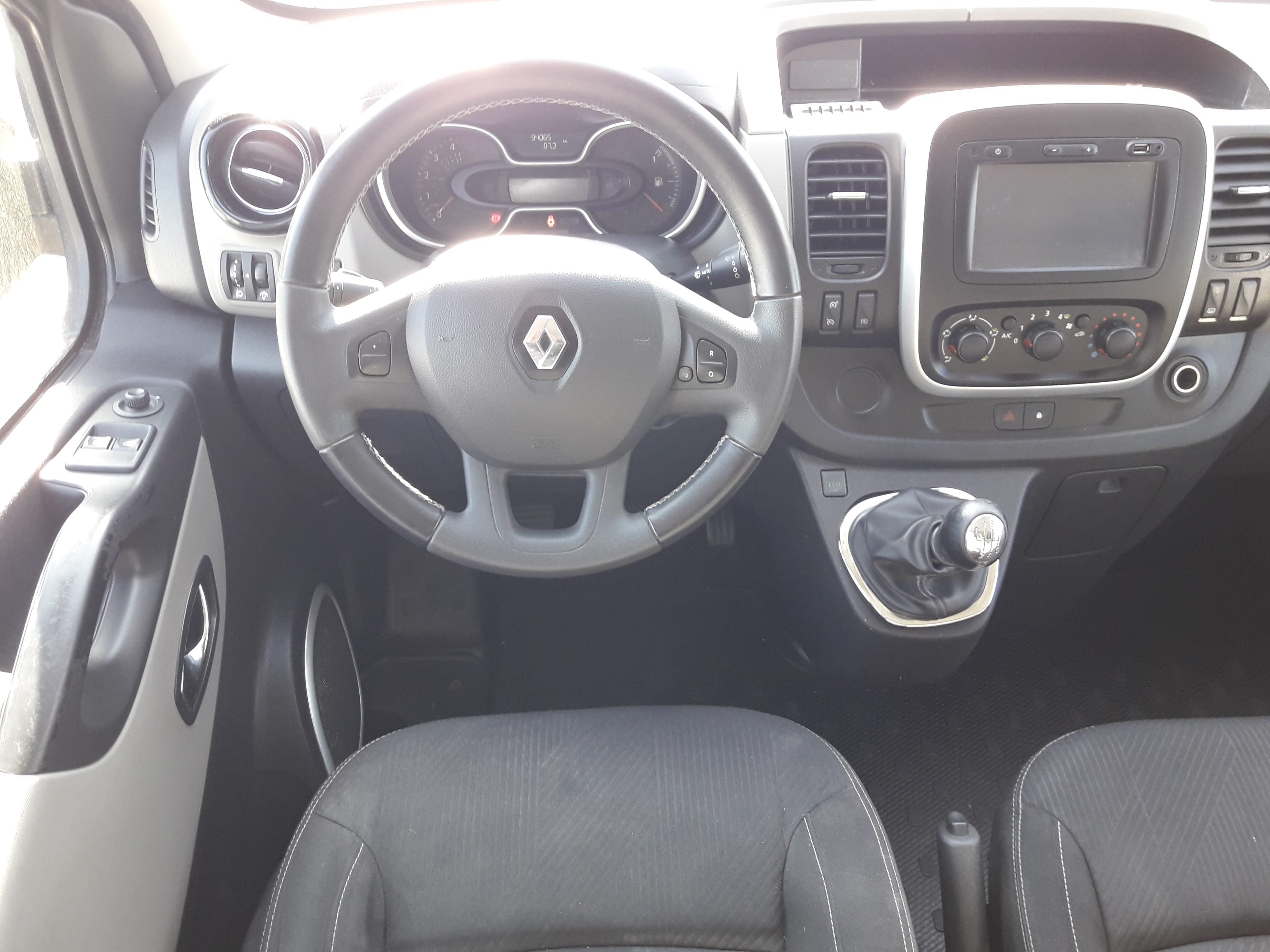 Renault Trafic Passenger 9 Places avec Régulateur de vitesse