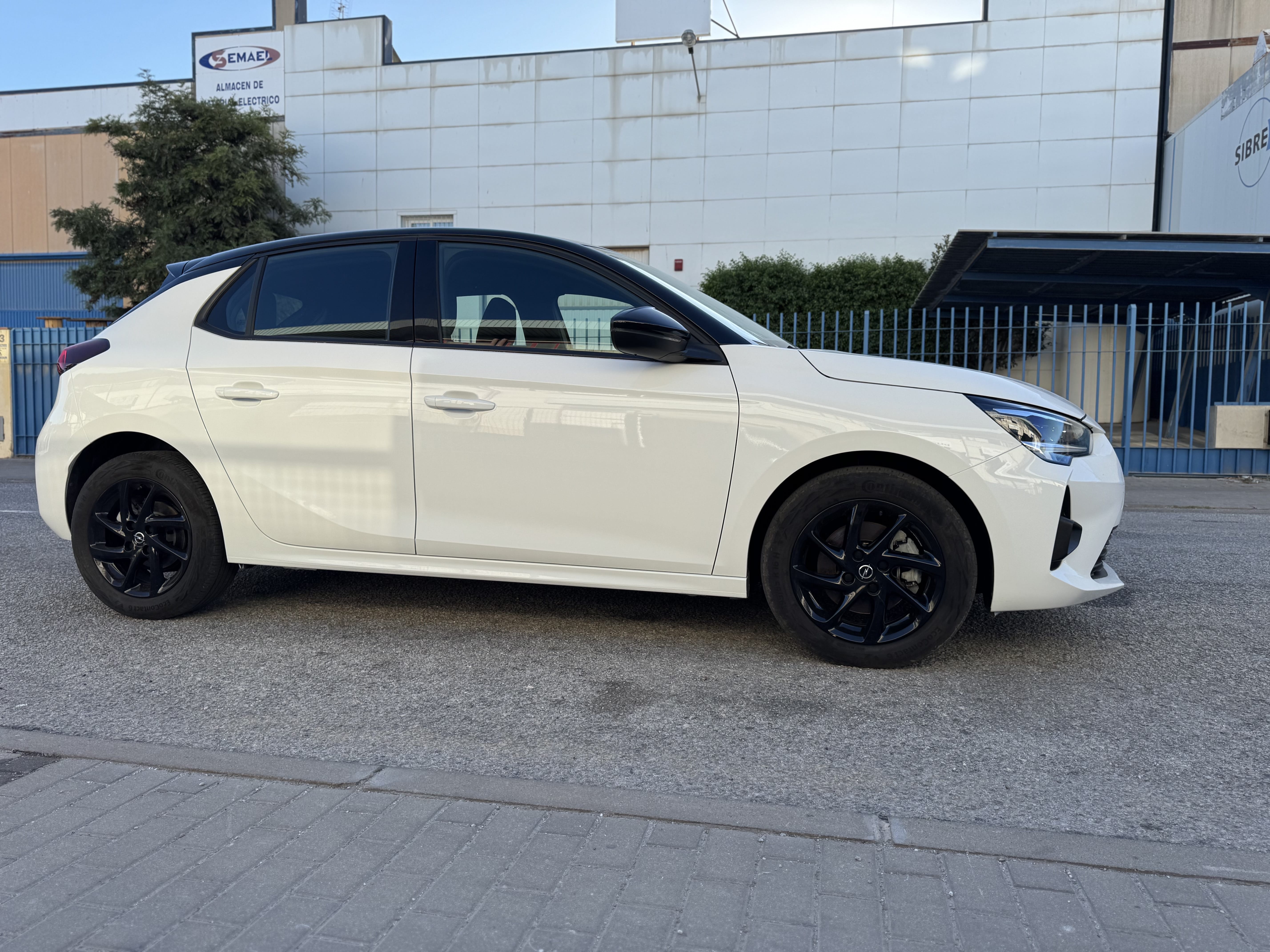 Opel Corsa 1.2 turbo con Aire acondicionado