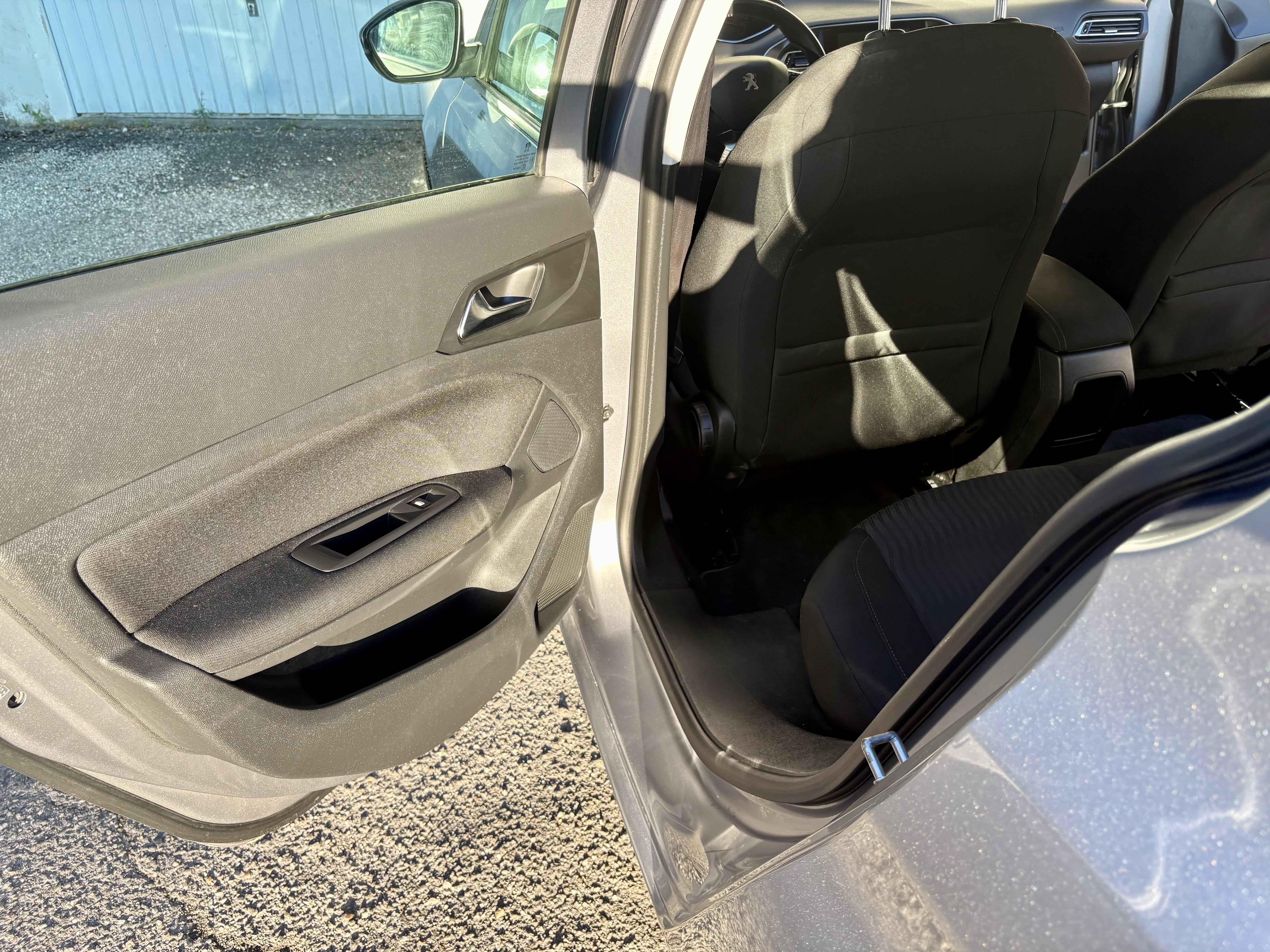 Peugeot 308 avec Attelage