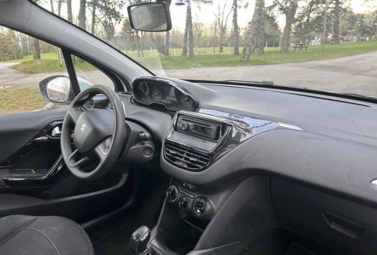 Peugeot 208 avec Régulateur de vitesse